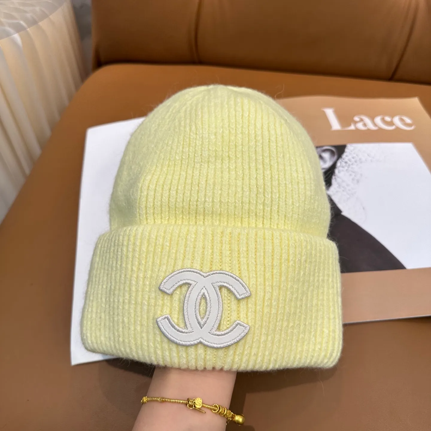 P60 CHANEL small and popular knitted hat! Xiaohongshu’s new product is released, it’s so 🉑️, high-elastic fabric, classic colors, same style for men and women.