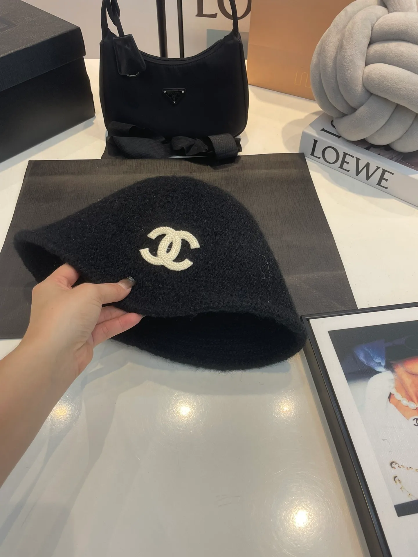 P60 CHANEL Chanel 2023 new autumn and winter plush knitted bucket hat fisherman hat, a must-have for going out and easy to match, hurry up and get it