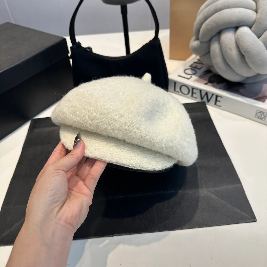 P80 Chanel Chanel retro Japanese milk silk octagonal hat women's versatile hollow fashion face-showing short-brimmed British pumpkin hat summer