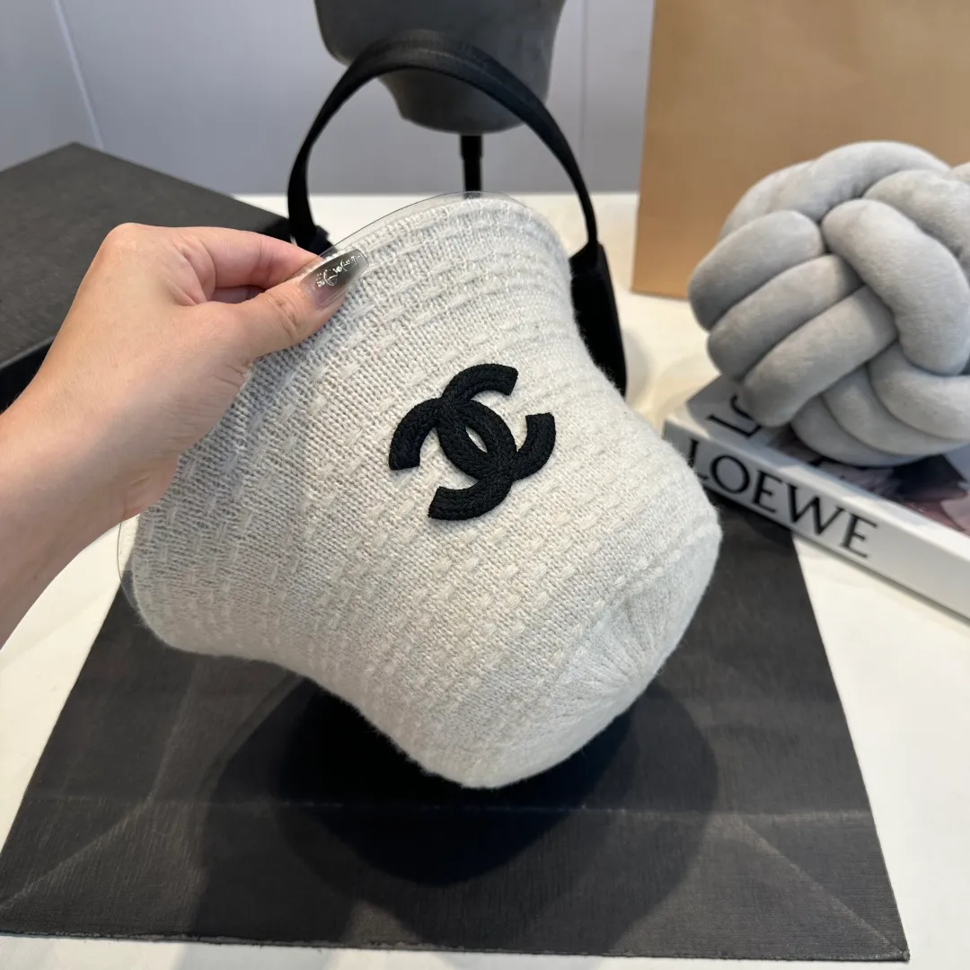 P60 CHANEL Chanel 2025 new style fisherman hat with small fragrance, 🔆Versatile everyday style ~ a must-have for going out on the street