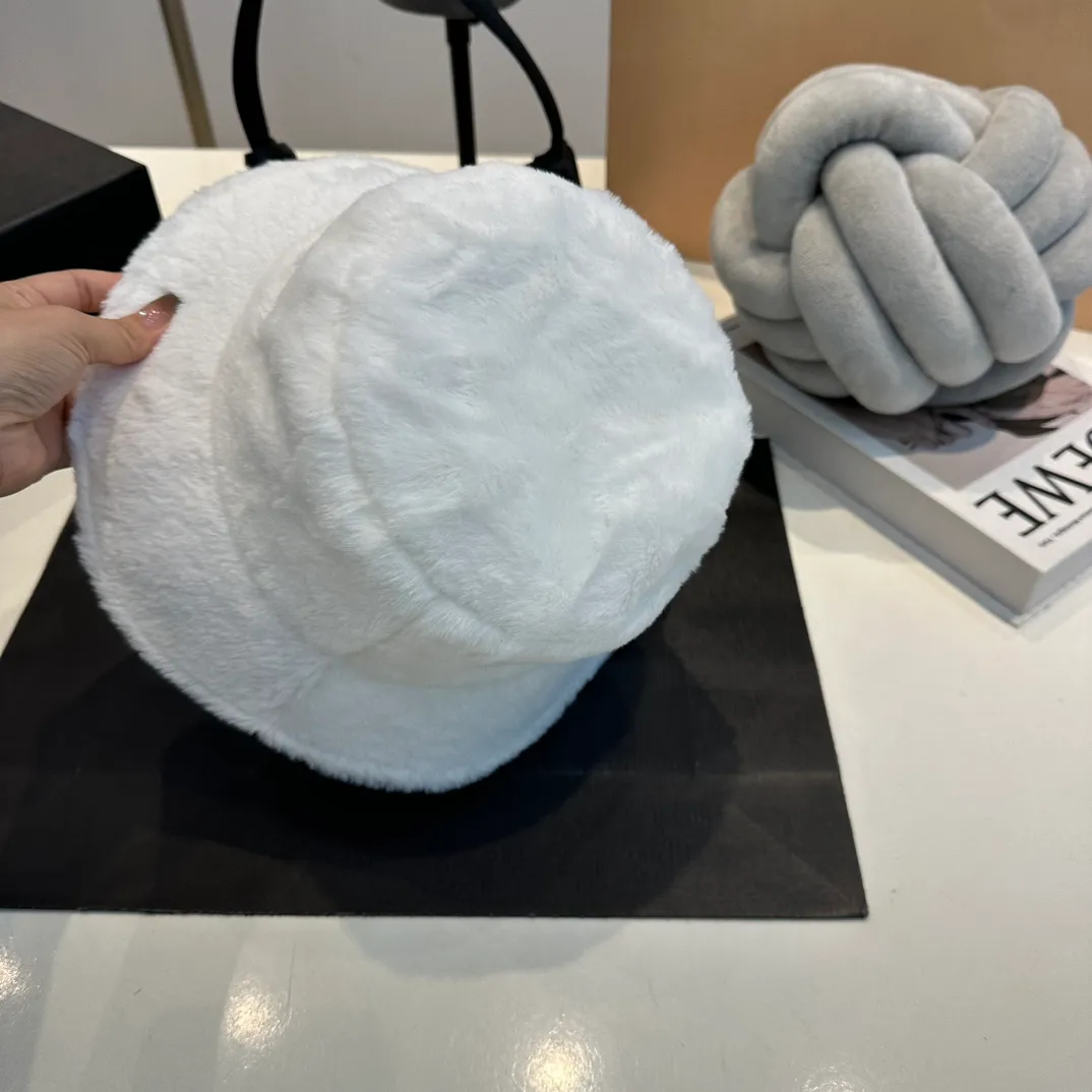 P56 Chanel Chanel 2024 Fisherman Hat for Women Autumn and Winter Without Makeup Versatile Face Showing Small Basin Hat Korean Style Elegant Temperament Bucket Hat