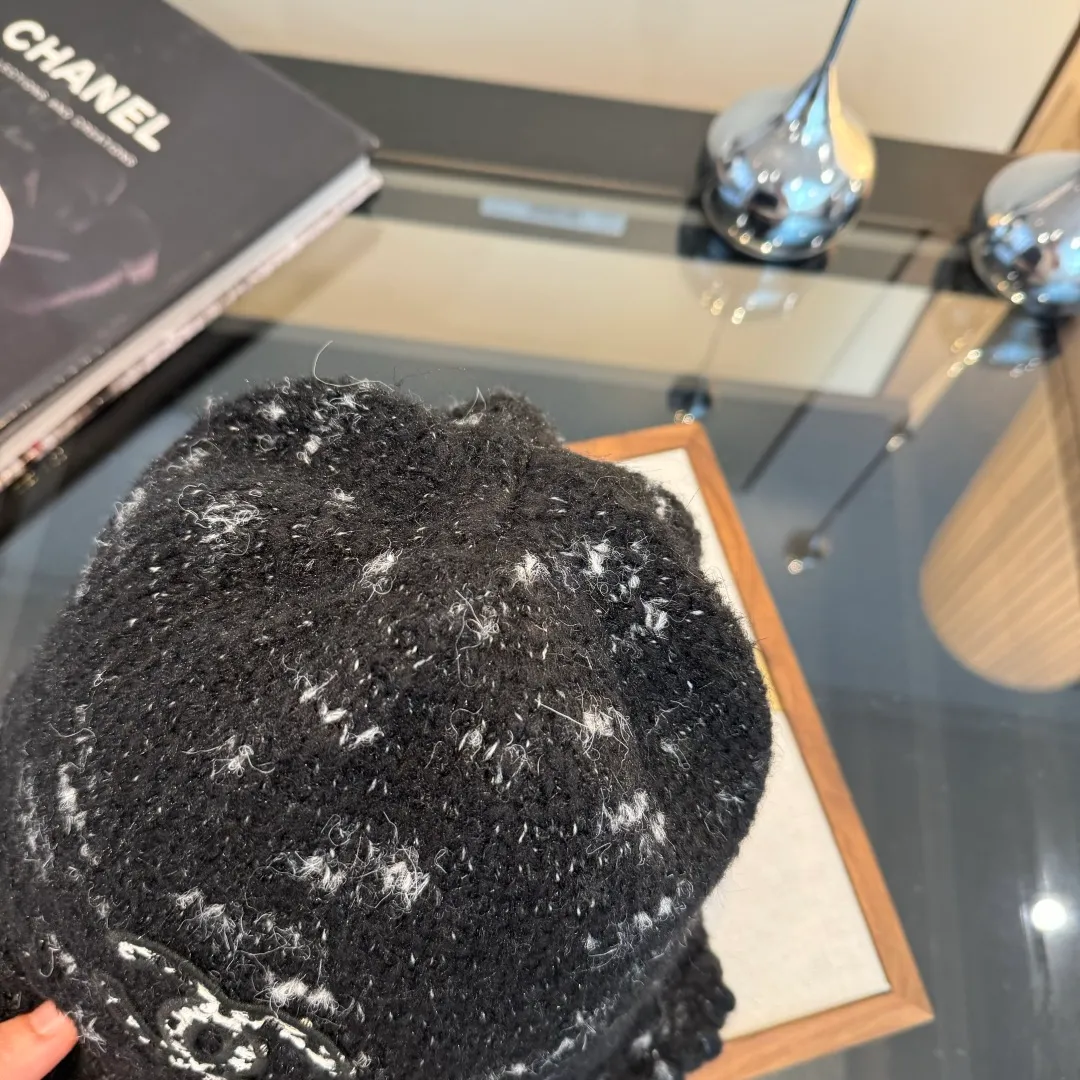 💰100¥ Chanel new knitted bucket hat