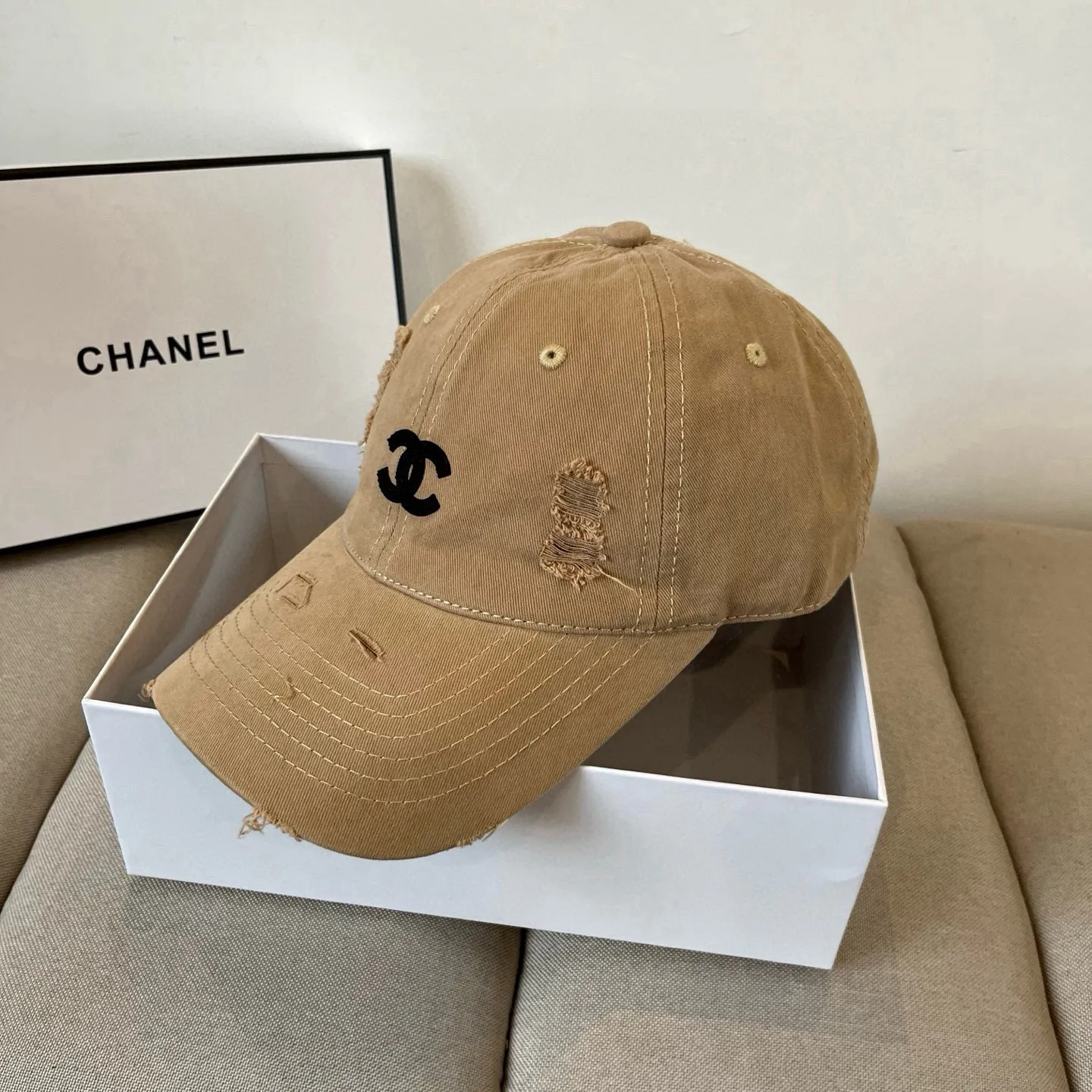 P60 CHANEL new baseball cap, Xiaoxiang classic and simple, fashionable and casual design, popular new product