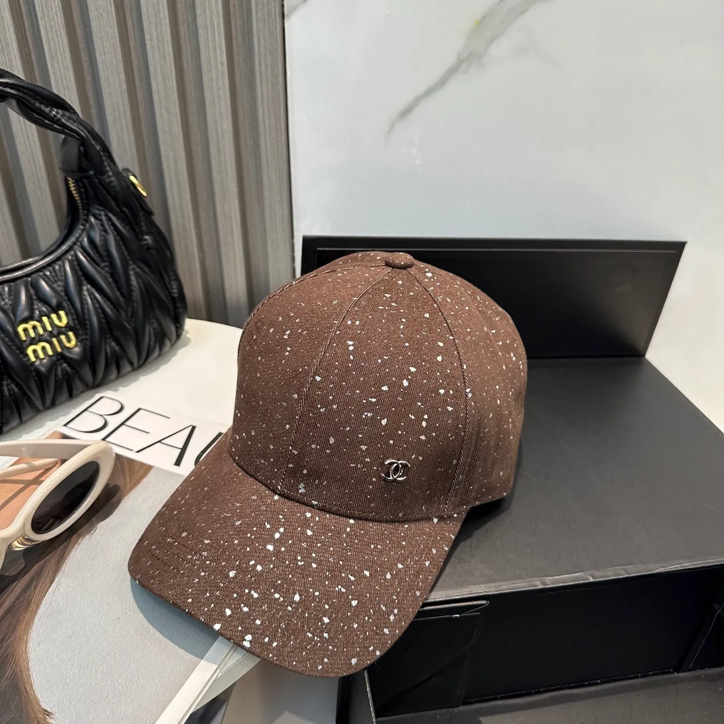 P70 CHANEL baseball cap, classic and simple logo Xiaoxiang, fashionable and casual design, Xiaohongshu internet celebrity hot model