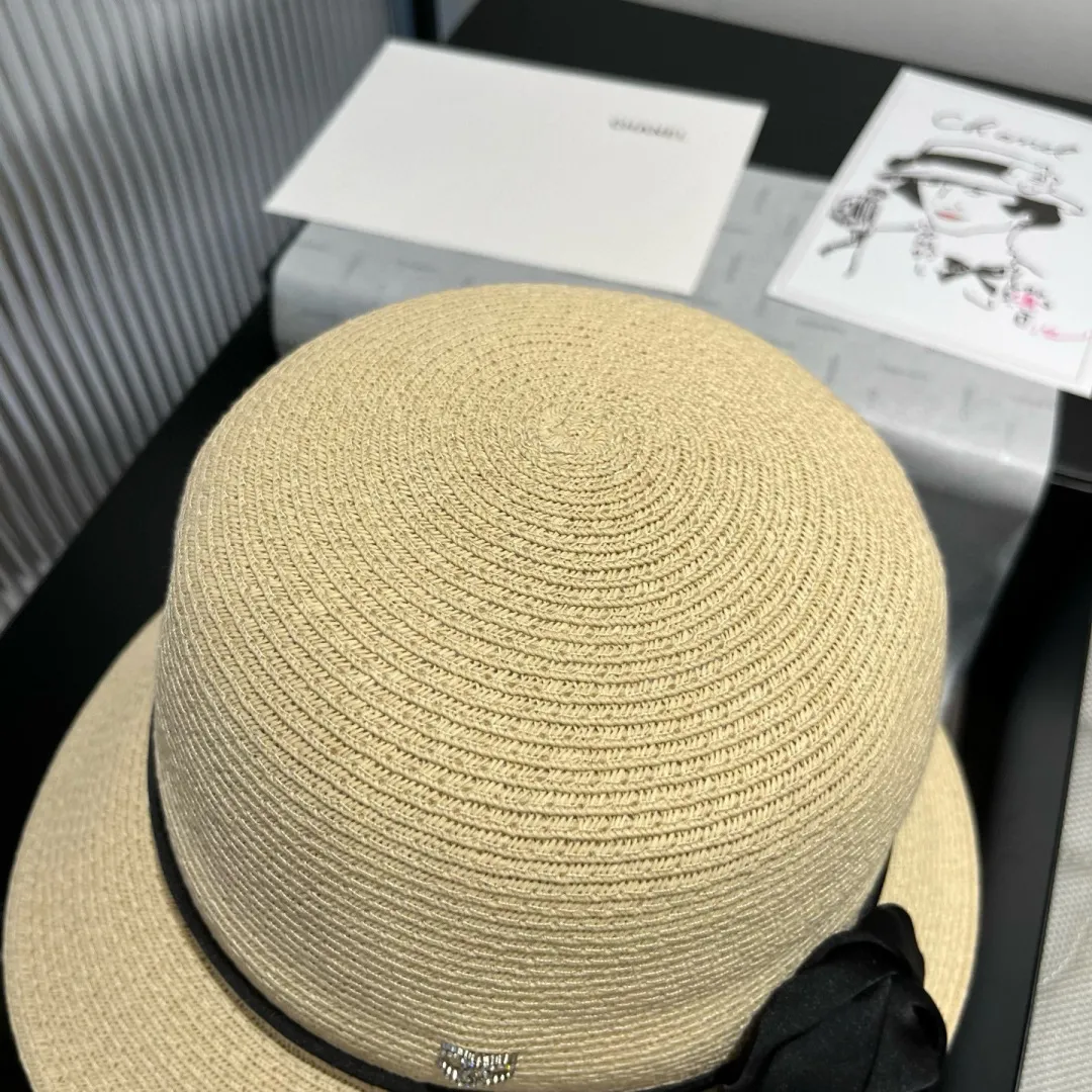 💰150¥ Chanel new top hat, original small basin hat, straw hat, head circumference 57cm