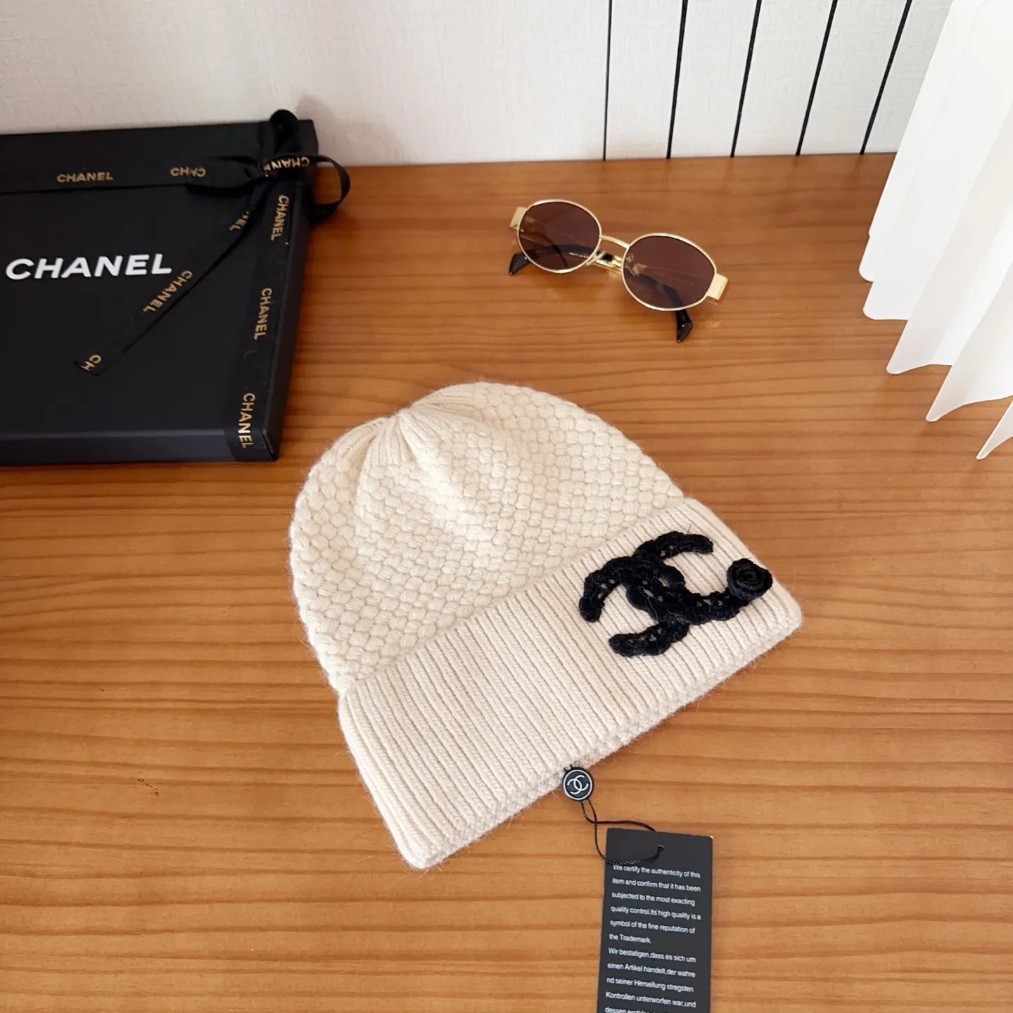 💰90 Chanel official website releases CHANEL small and popular knitted hat! Xiaohongshu’s new product is released, it’s so 🉑️, high-elastic fabric, classic colors, same style for men and women.