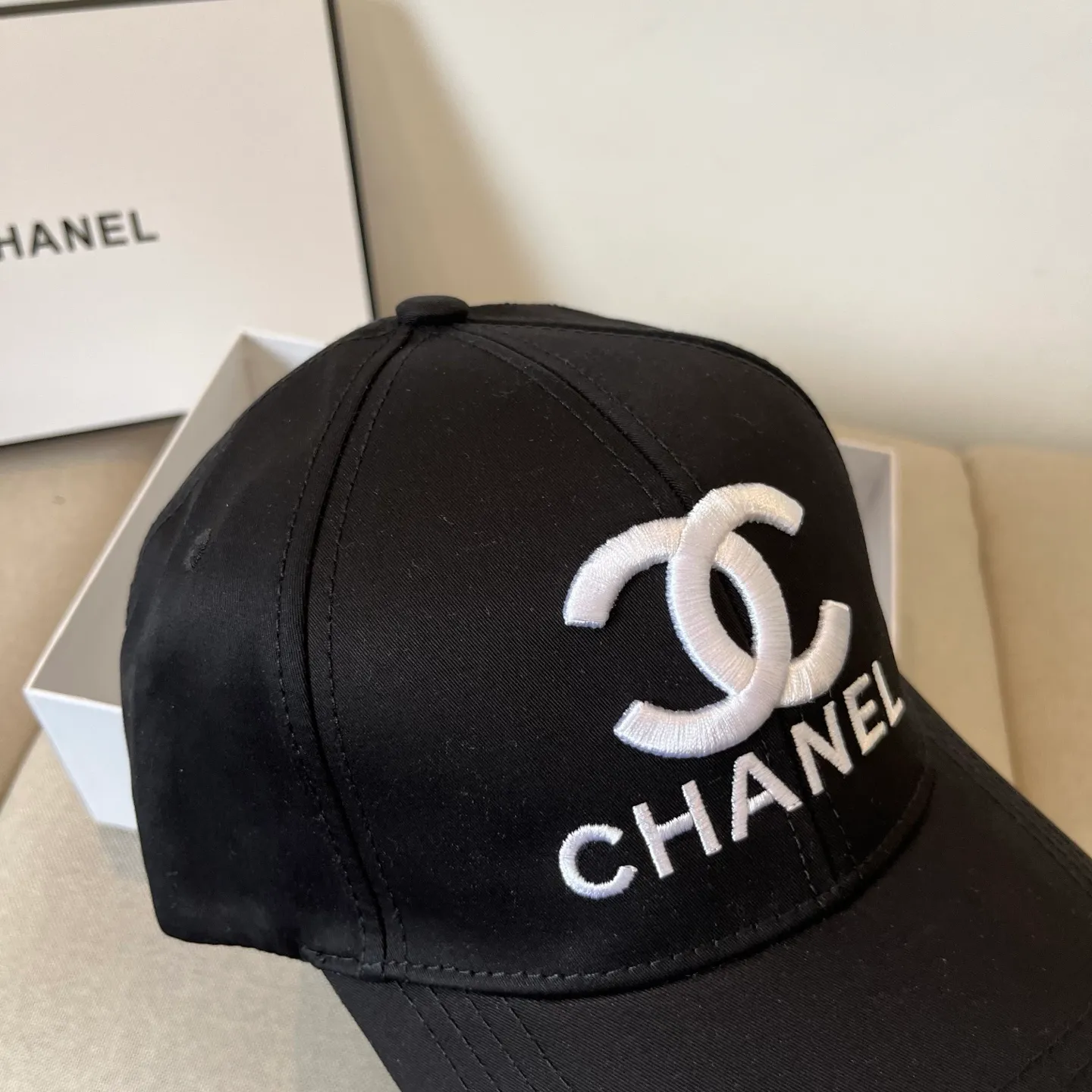 P56 CHANEL new baseball cap, Xiaoxiang classic and simple, fashionable and casual design, popular new product