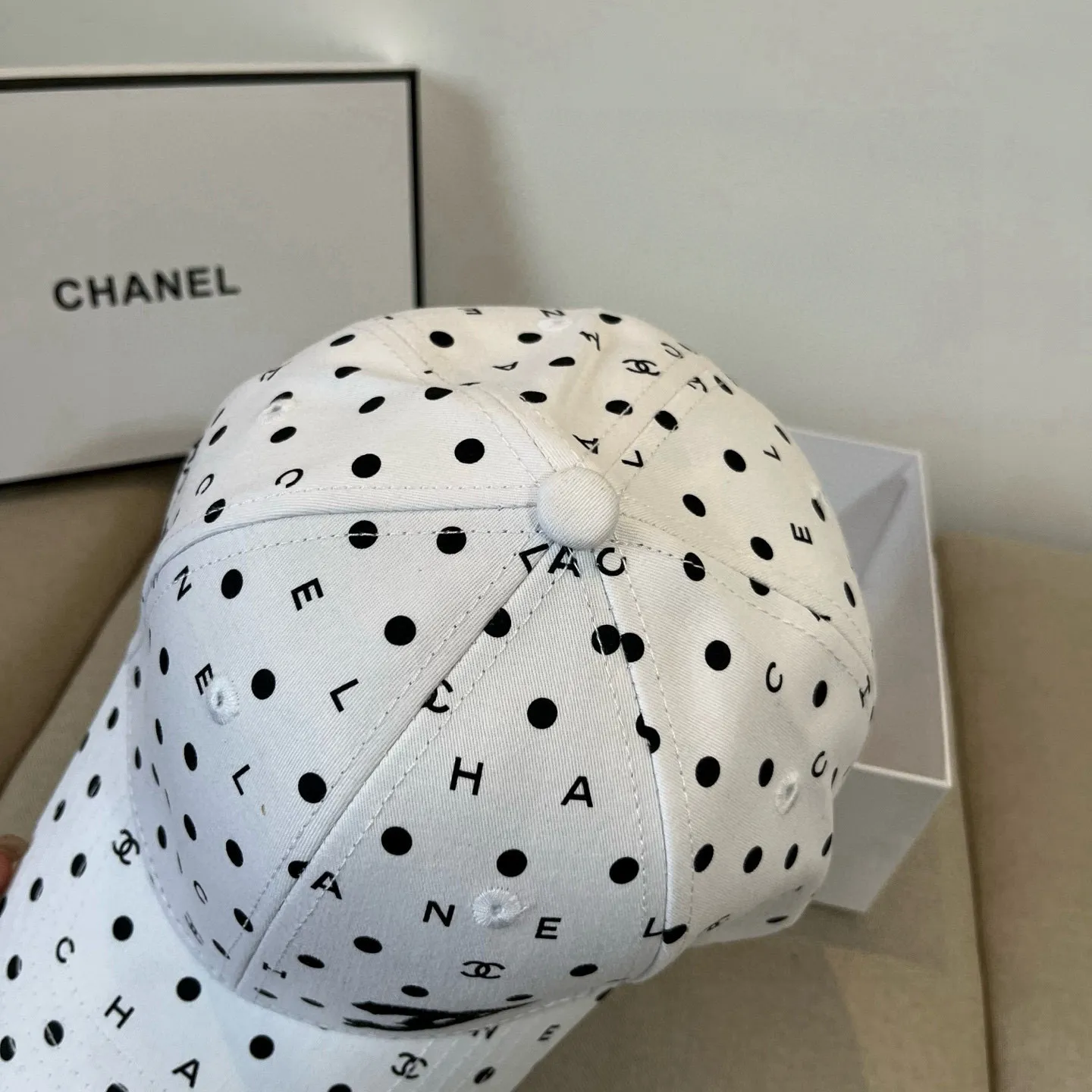 P60 CHANEL Chanel 2025 new small fragrance big-name baseball cap, counter classic style, unisex, head circumference 57, four colors available