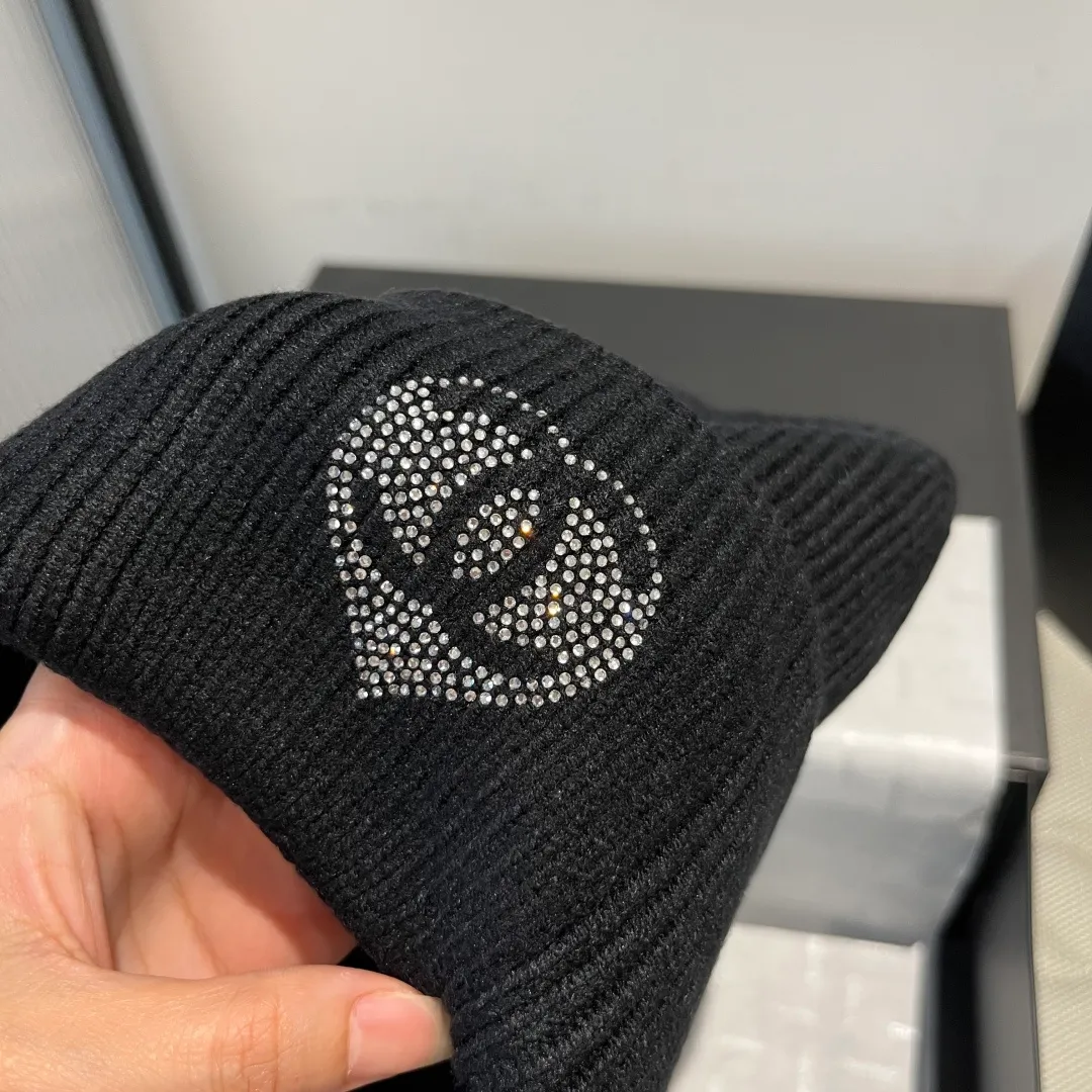 💰90¥ Chanel knitted beanie