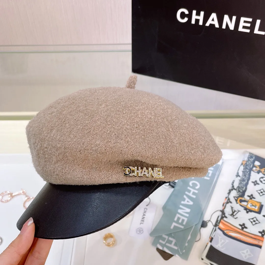 P70🔥 Chanel's new autumn and winter custom-made military cap, contrasting color fabric, niche yet high-end! The latest style of Xiaoxiangfeng, a must-have for celebrities