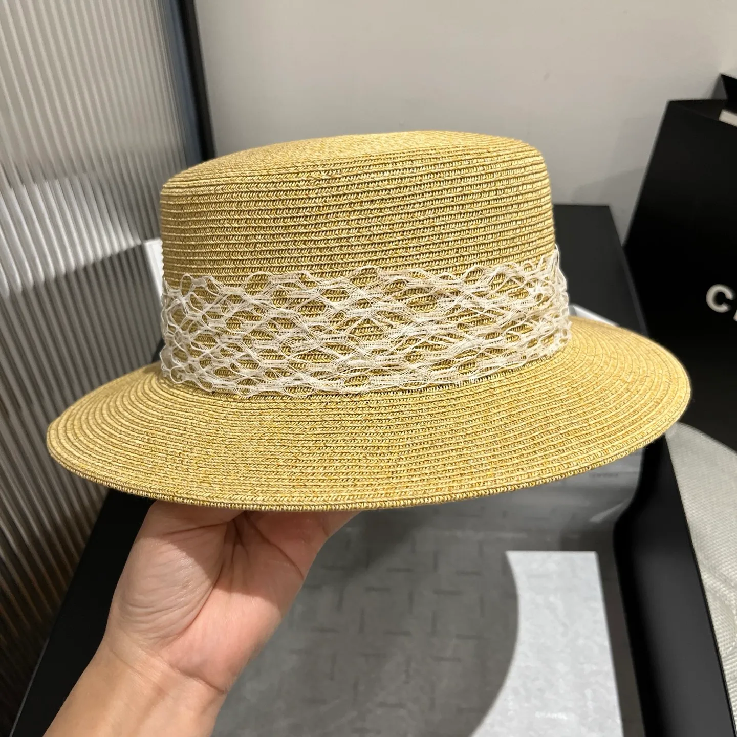 💰140¥ Chanel flat-top straw hat, head circumference 57cm