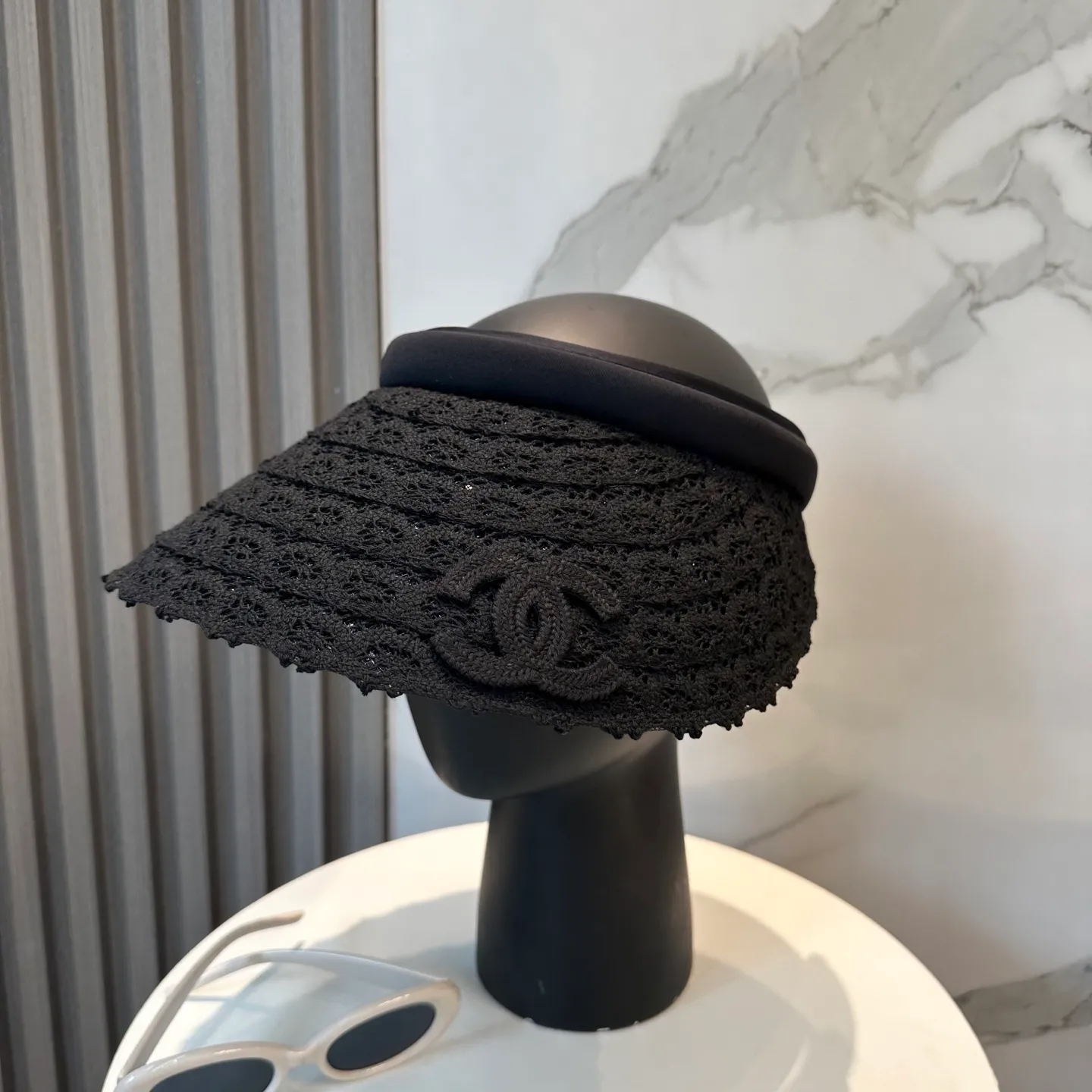 P80💛 Comes with dust bag [CHA Chanel] 2025 new exclusive small fragrant sun hat with empty top headband, 🔆 versatile sun protection ~ a great tool for casual outings and anti-snatching! Love it so much 💕