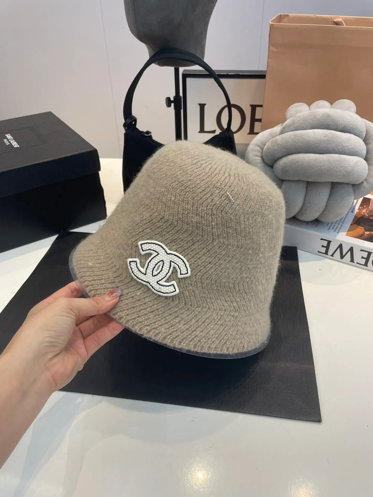 P70 Chanel Chanel 2023 new autumn and winter woolen bucket hat, wool fisherman hat, 100% wool fabric 🦙% head circumference 57cm