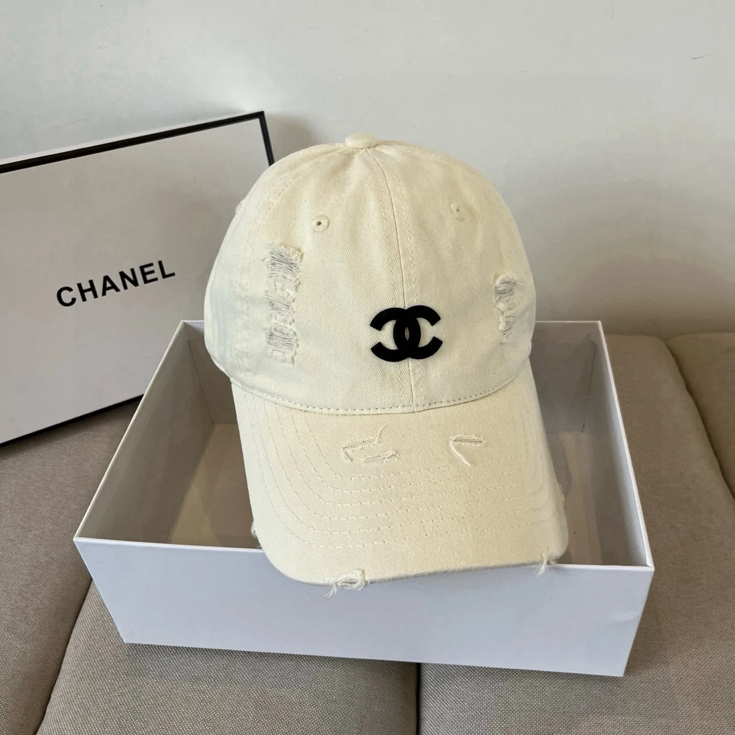 P60 CHANEL new baseball cap, Xiaoxiang classic and simple, fashionable and casual design, popular new product