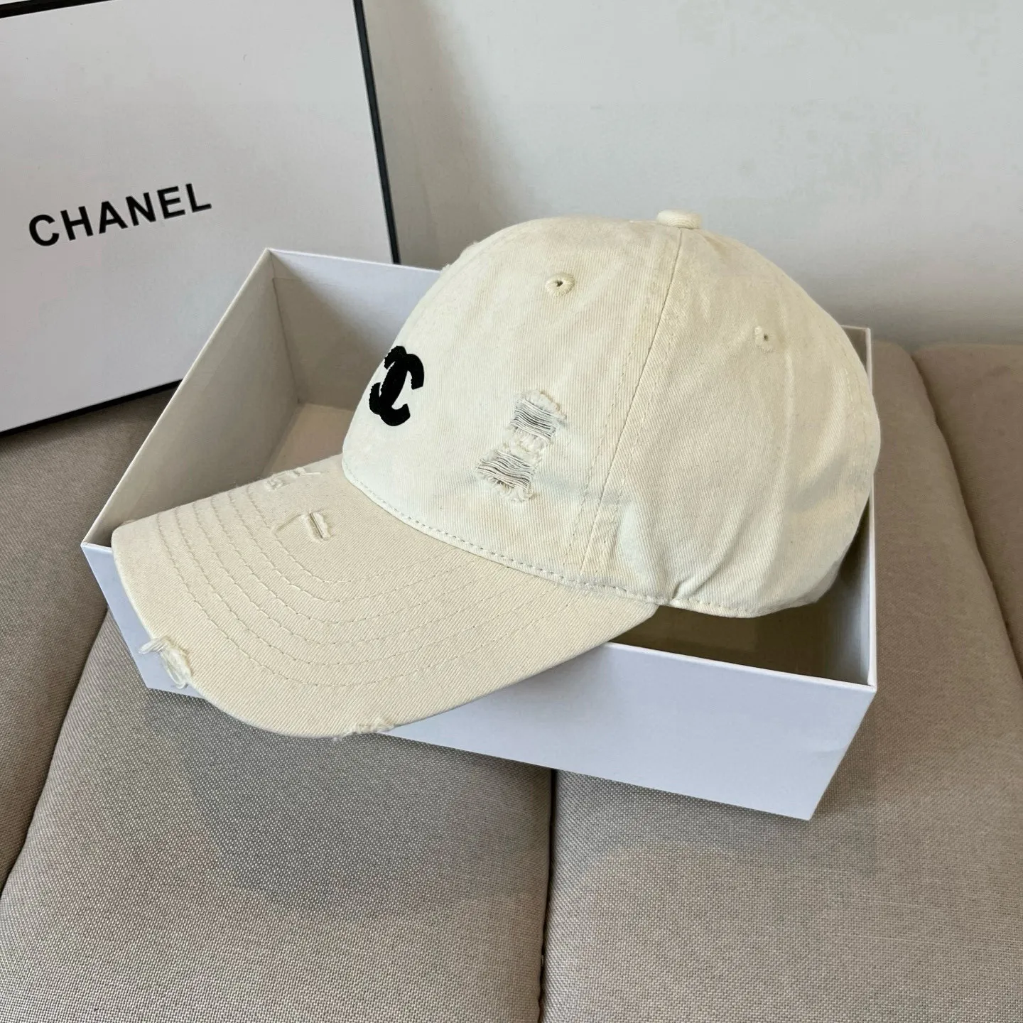 P60 CHANEL new baseball cap, Xiaoxiang classic and simple, fashionable and casual design, popular new product