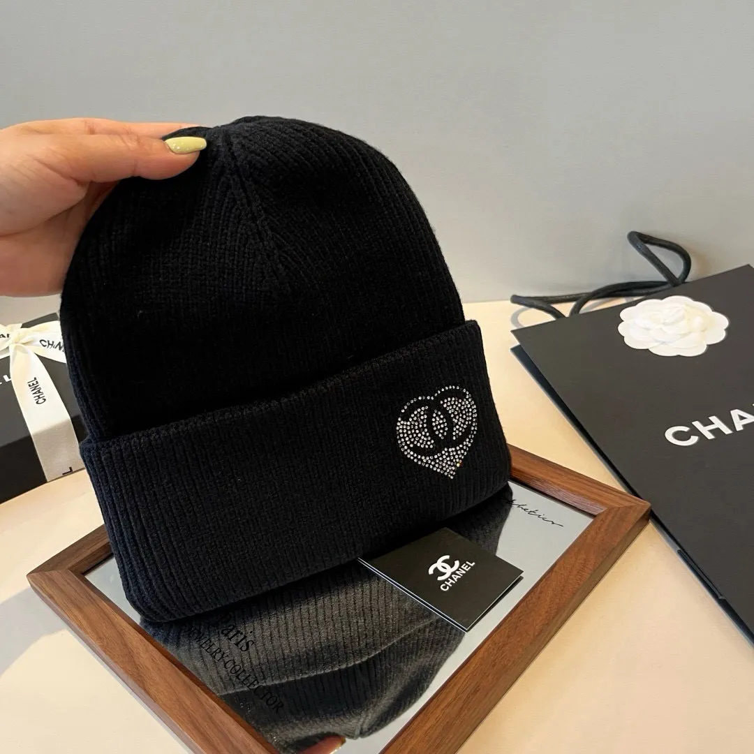 💰70¥ Chanel knitted beanie