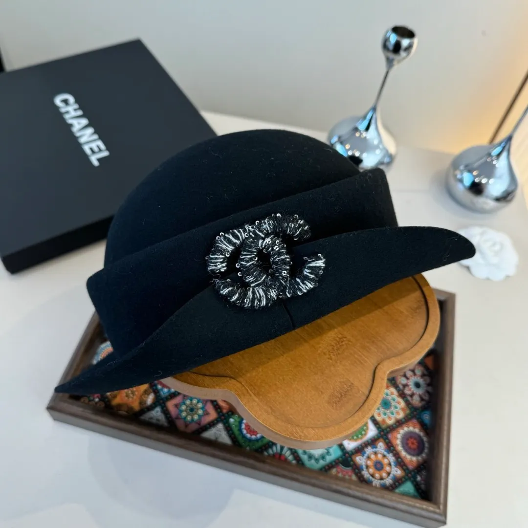 💰180¥ Chanel's new wool curled basin hat, irregular cut design, head circumference 57cm