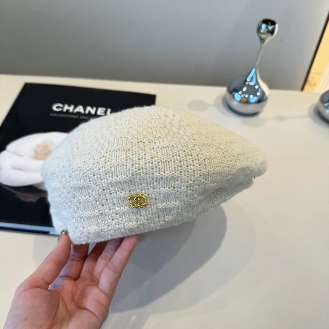 💰100¥ Chanel wool beret, small fragrant style beret, head circumference 57cm