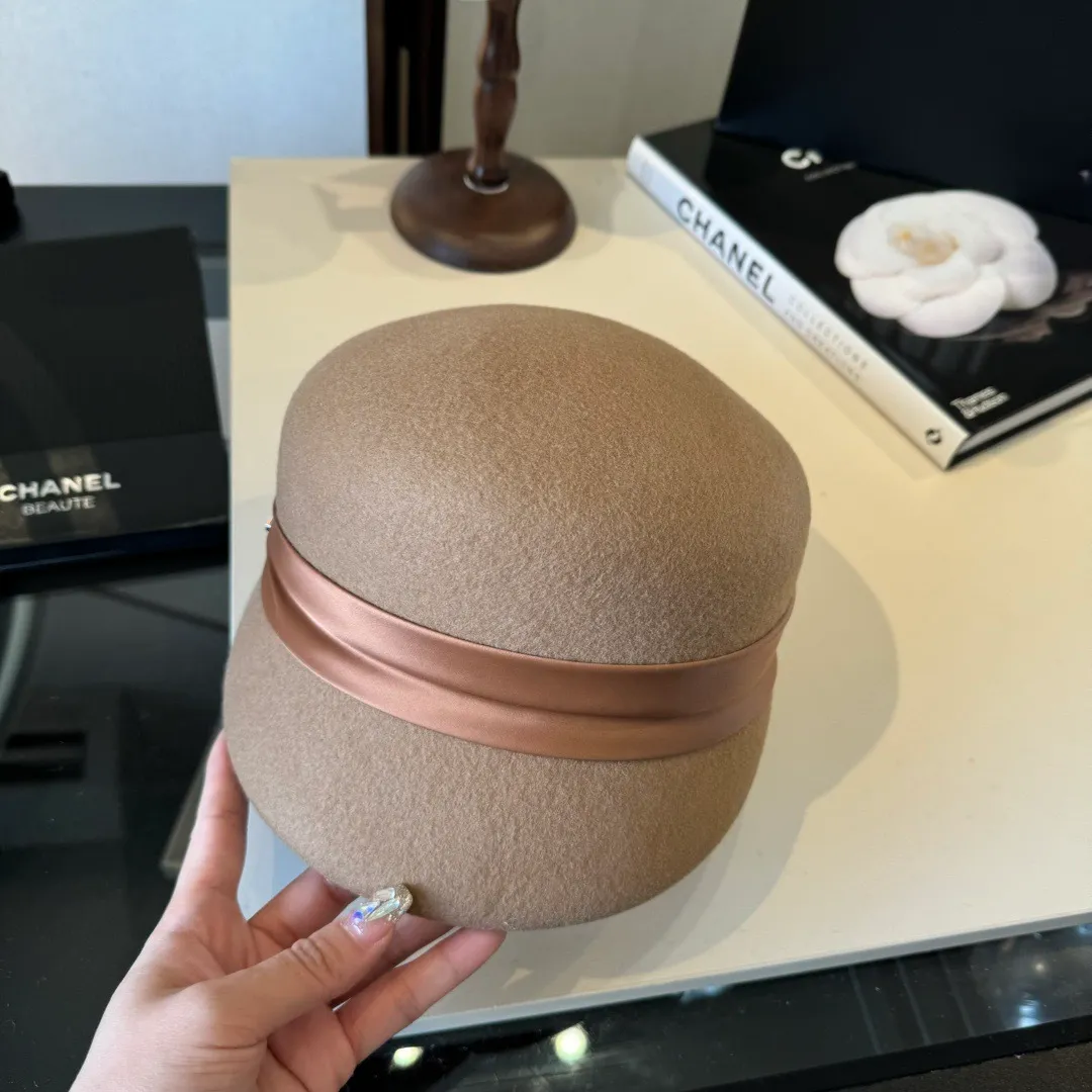 🉐250¥ Dior wool peaked military cap, washed leather brim, 100% wool🦙, head circumference 57cm