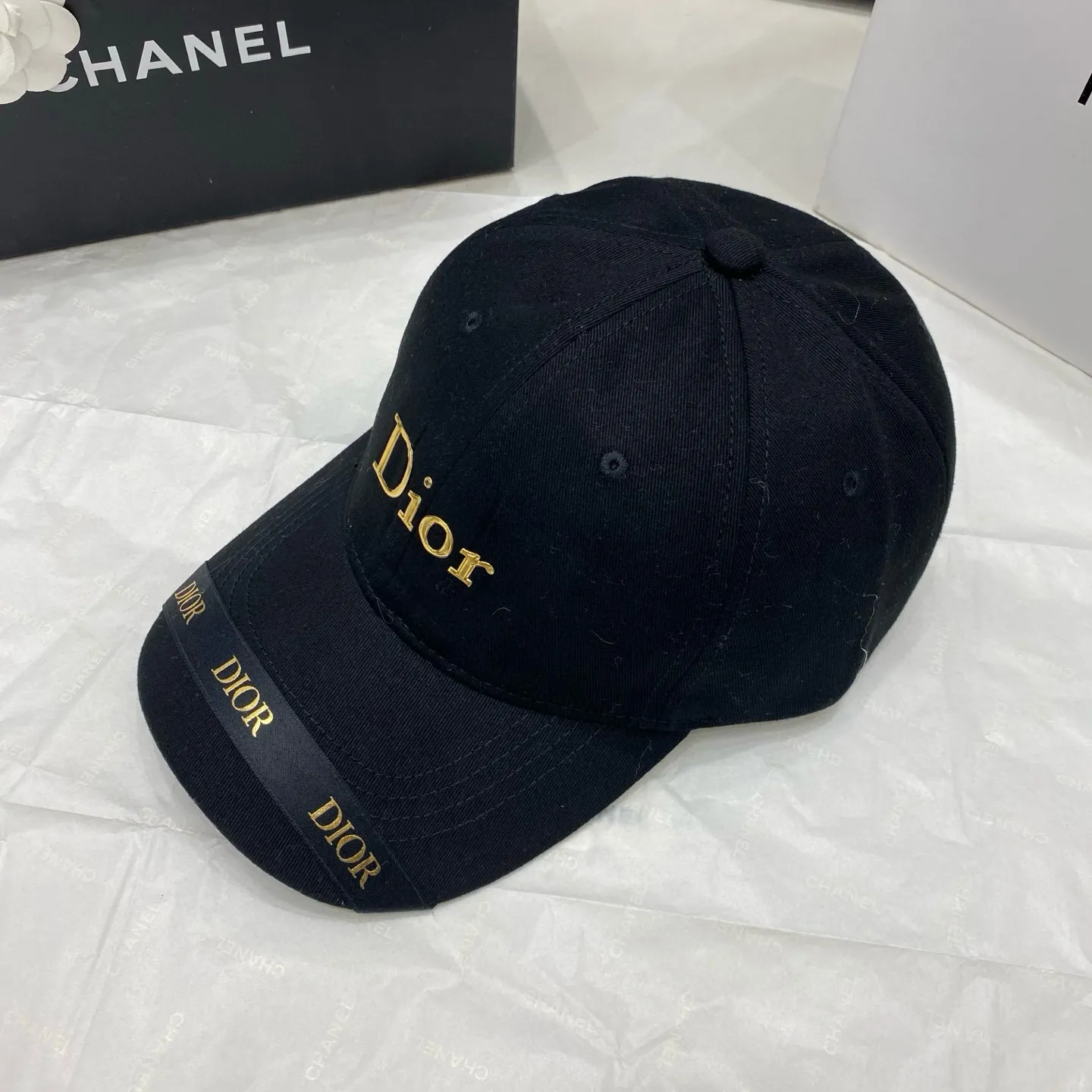 P60 [DIOR Dior] new popular simple baseball cap 🧢, new model shipped, big brand style is super easy to match, hurry up and get it!