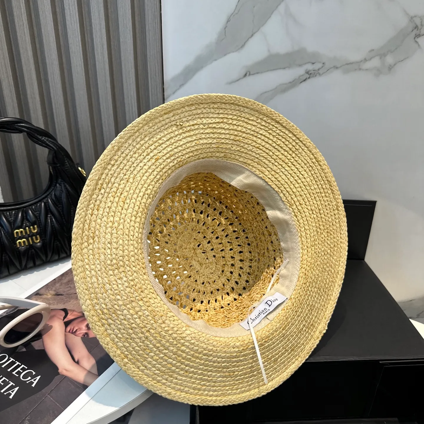 P80 Dior2025 new straw hat, advanced customization, lady style, attention to detail, sun protection and UV protection in summer, a must-have for travel, versatile and good-looking