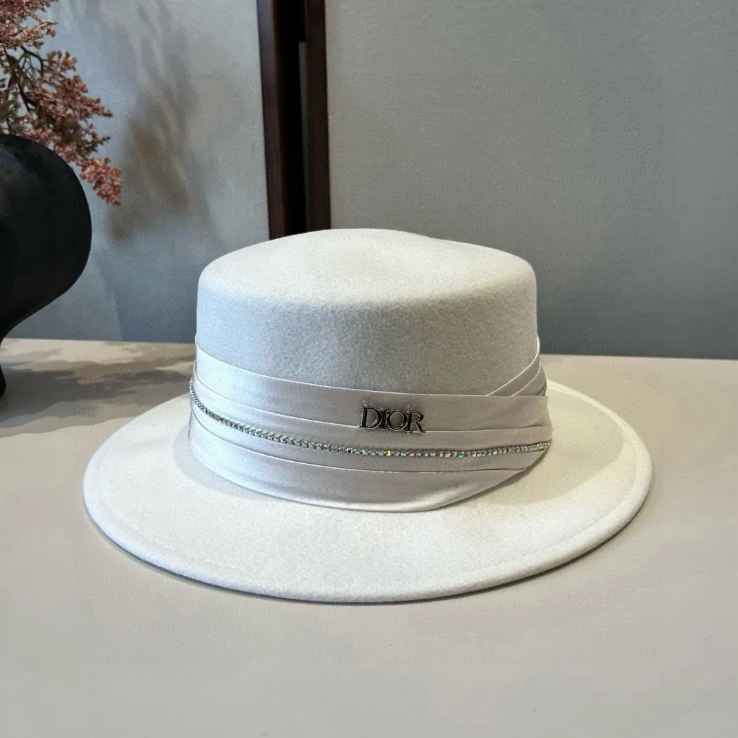 💰210¥ White Dior new wool top hat, flat top hat, 100% wool fabric 🦙%, head circumference 57cm