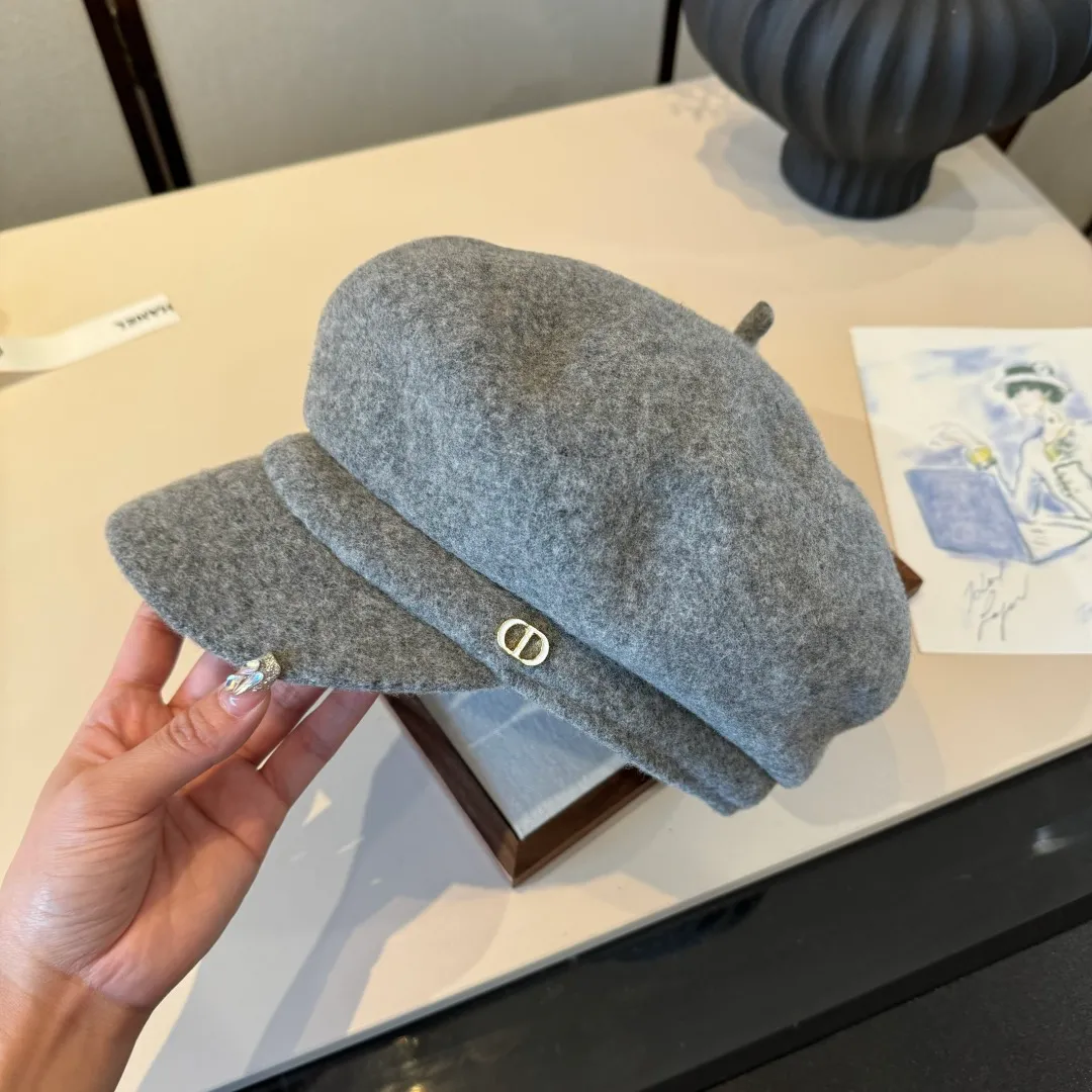 💰130¥ Dior wool painter's cap, 100% wool🦙% fabric, head circumference 57cm