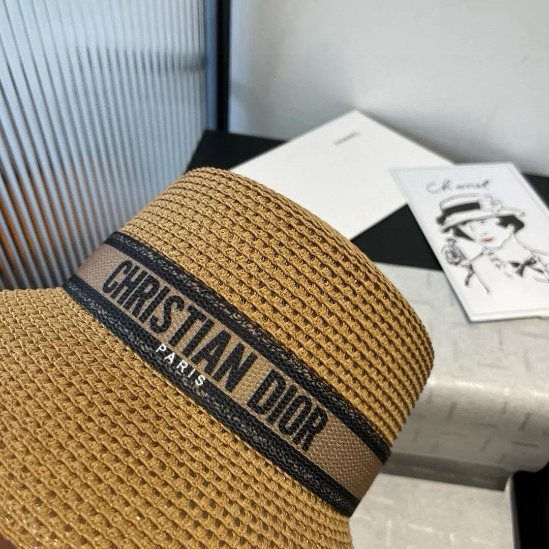 💰100¥ Dior new straw hat, head circumference 57vm