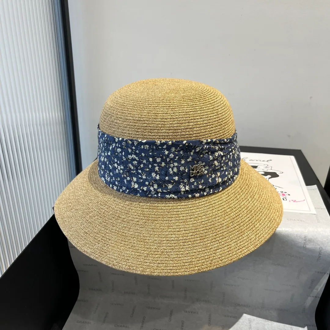💰150¥ Dior new straw hat, sunshade beach straw hat, head circumference 57cm