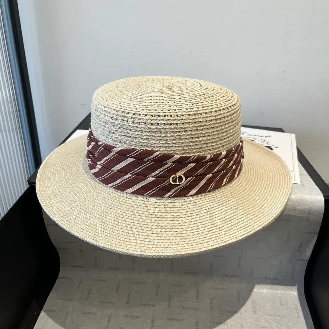 💰180¥ Dior's new flat top hat, customized with advanced materials, non-ordinary version, head circumference 57cm