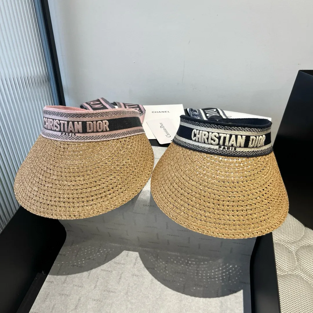 💰160¥ Original item, DIOR new summer silk scarf sun hat is a must-have for good-looking girls. I am facing the strong sun and just want to hold an umbrella for you. No one is holding an umbrella for you, so come and wear a DIOR sun hat [Yeah]
