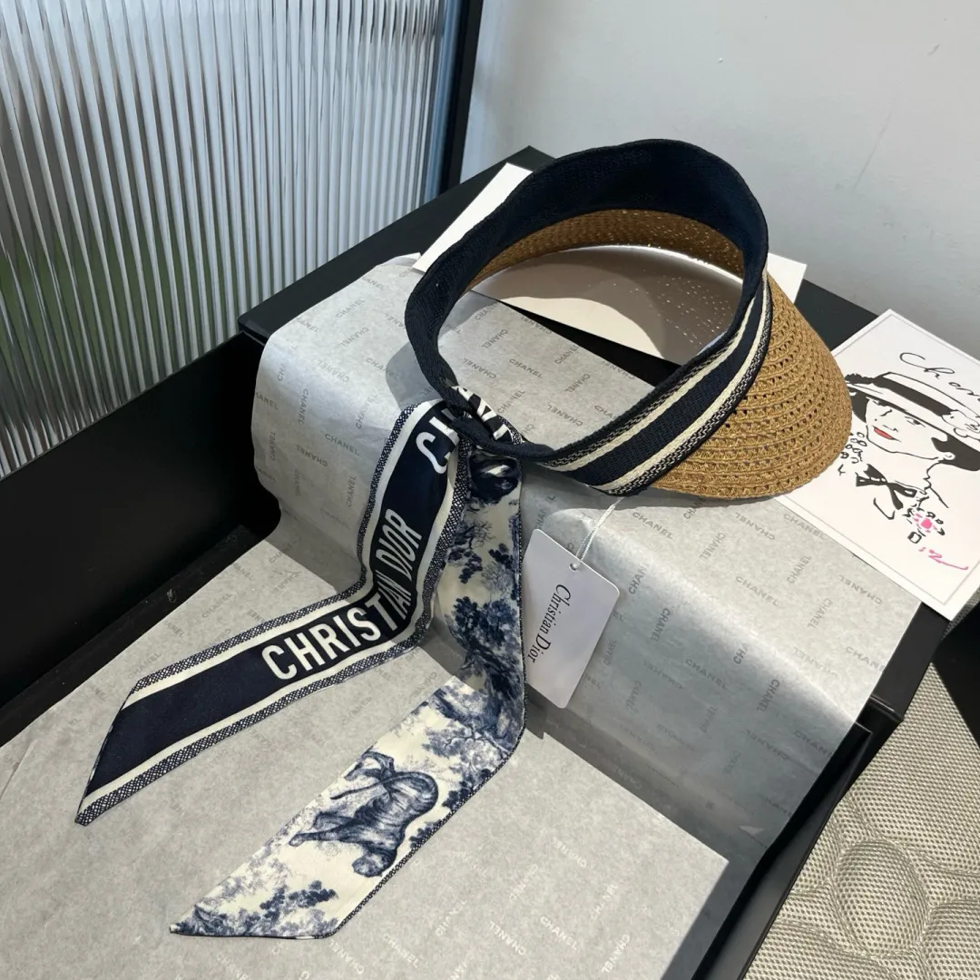 💰160¥ Original item, DIOR new summer silk scarf sun hat is a must-have for good-looking girls. I am facing the strong sun and just want to hold an umbrella for you. No one is holding an umbrella for you, so come and wear a DIOR sun hat [Yeah]