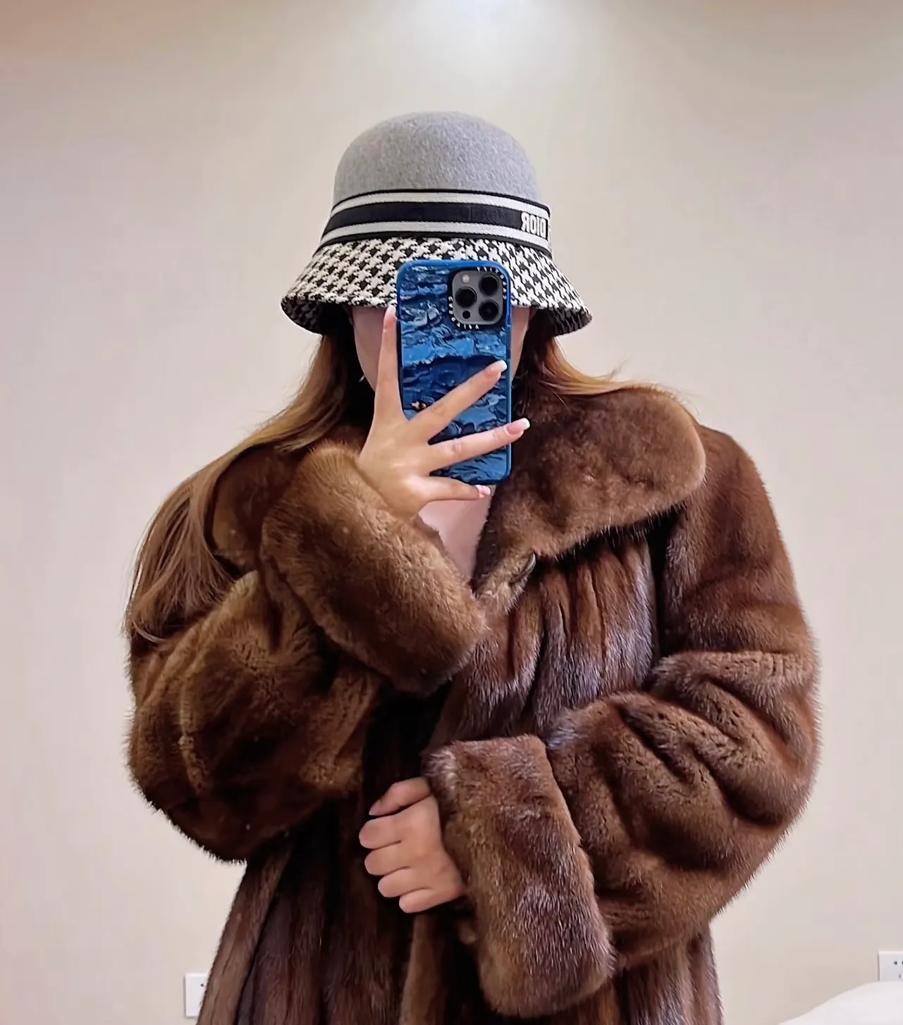 🆕25 autumn and winter style 🍂Dior embroidered webbing wool hat 🐑Elegant and romantic, casually folded ✨Black mixed gray