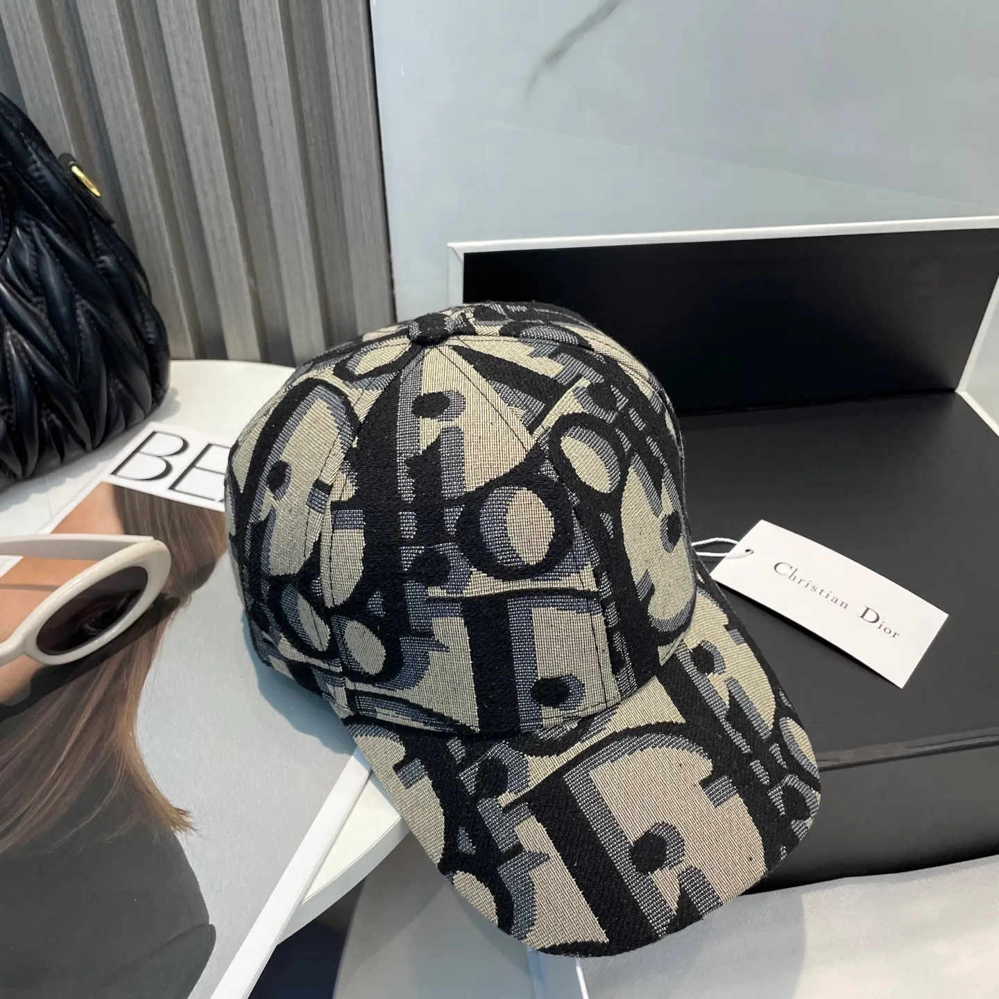 P66💰Dior (Dior) new original baseball cap, full of retro charm, popular new model at the counter, 1 pure cotton lining, light and breathable! The quality is great, the basic head circumference is 56cm, and the patch is adjustable.