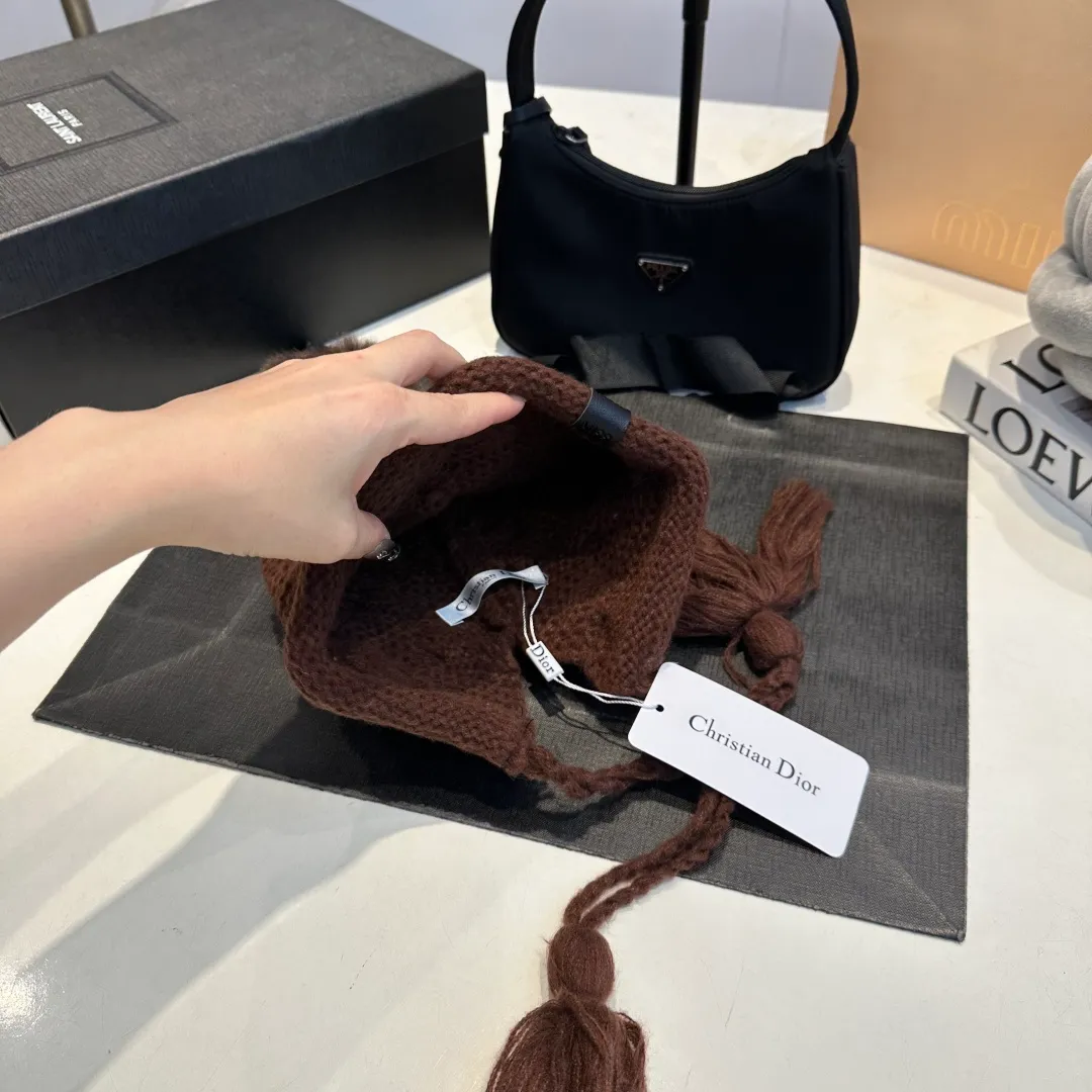 P70 Dior knitted beanie hat