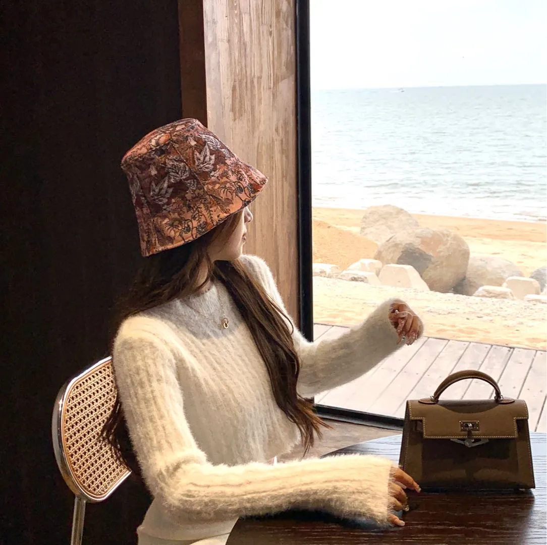 New arrival ꫛꫀꪝ ❥—— 🆕Dior printed fisherman hat in stock for early spring 🖤Head circumference 55～58cm 💫Exclusive printed hat 🔥Orange blue