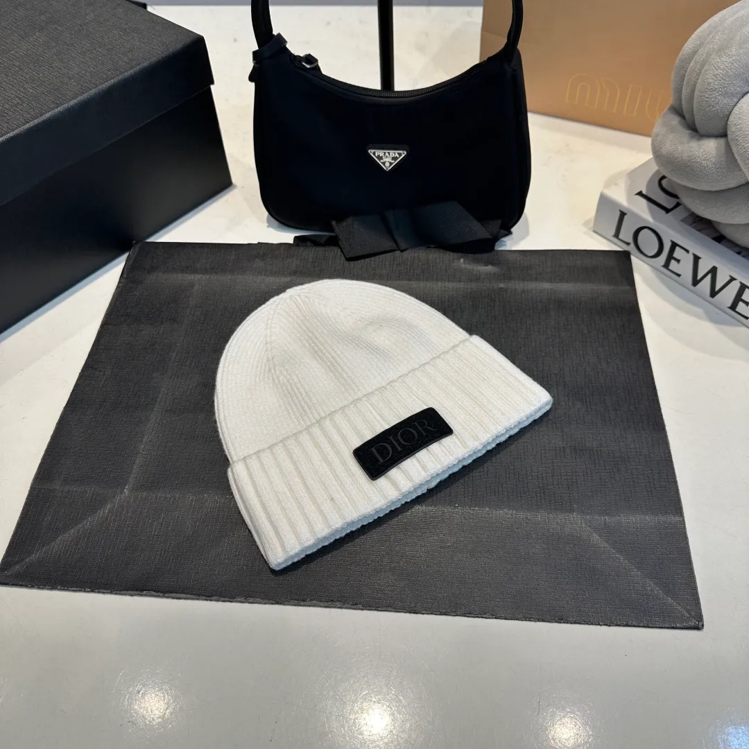 P50 Dior knitted beanie
