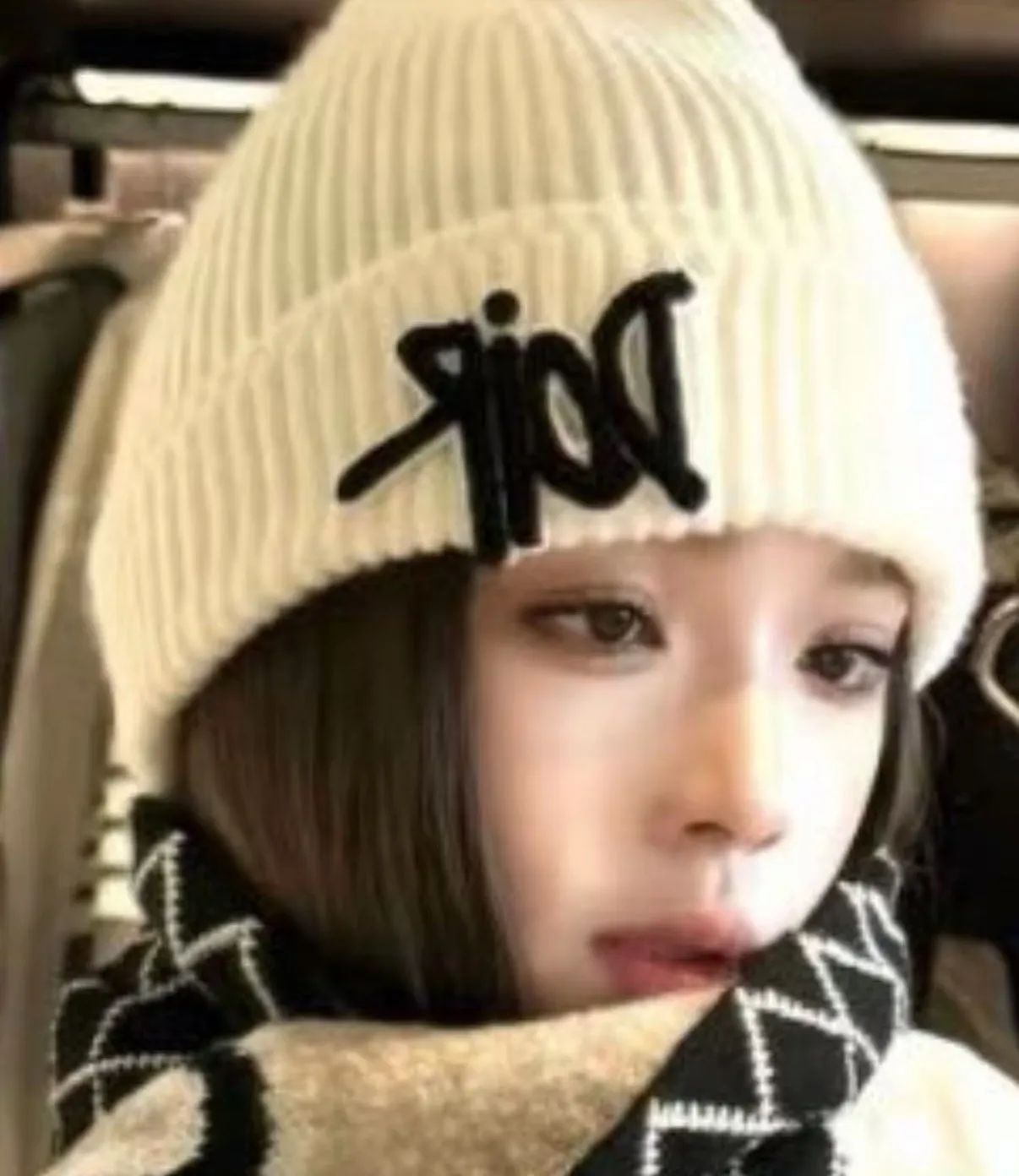 Dior cashmere knit hat