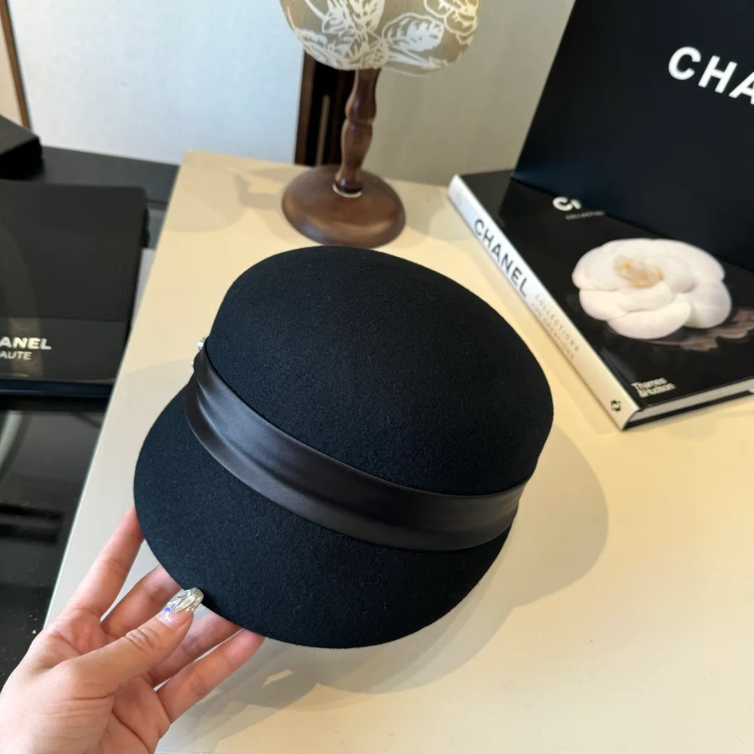 🉐250¥ Dior wool peaked military cap, washed leather brim, 100% wool🦙, head circumference 57cm