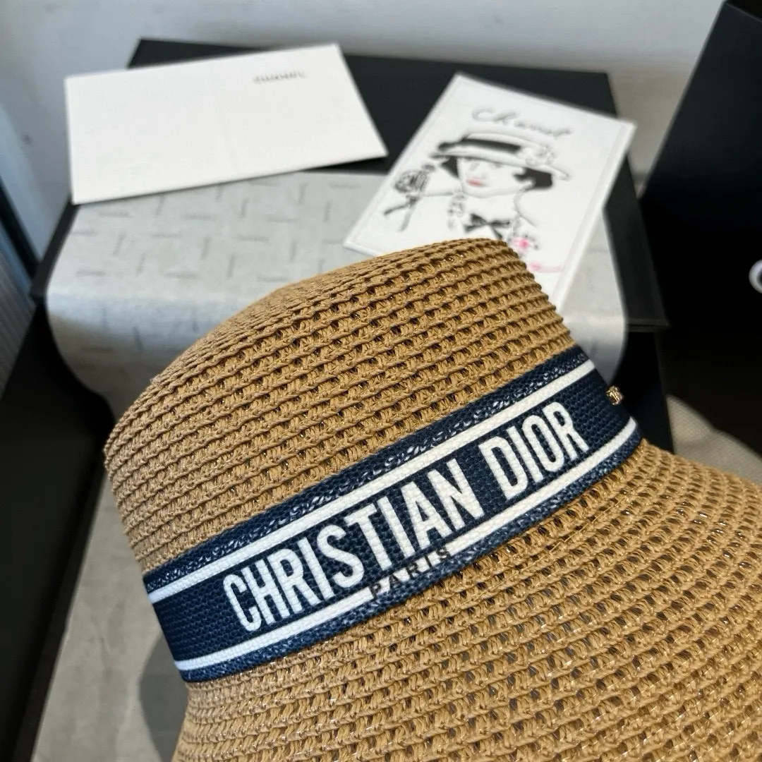 💰100¥ Dior new straw hat, head circumference 57vm