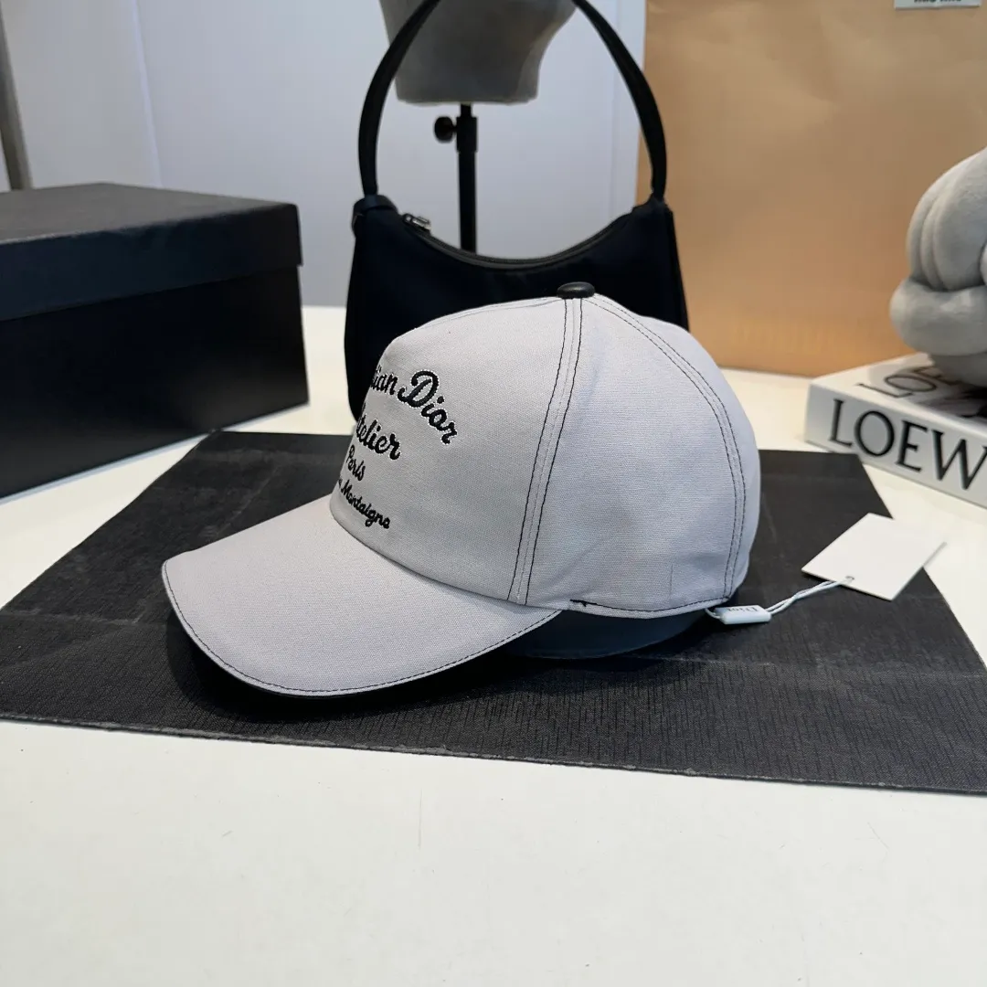 P80 DIOR Dior's new simple baseball cap with jacquard lining🧢, new model shipped, big brand style is super easy to match, hurry up and get it!