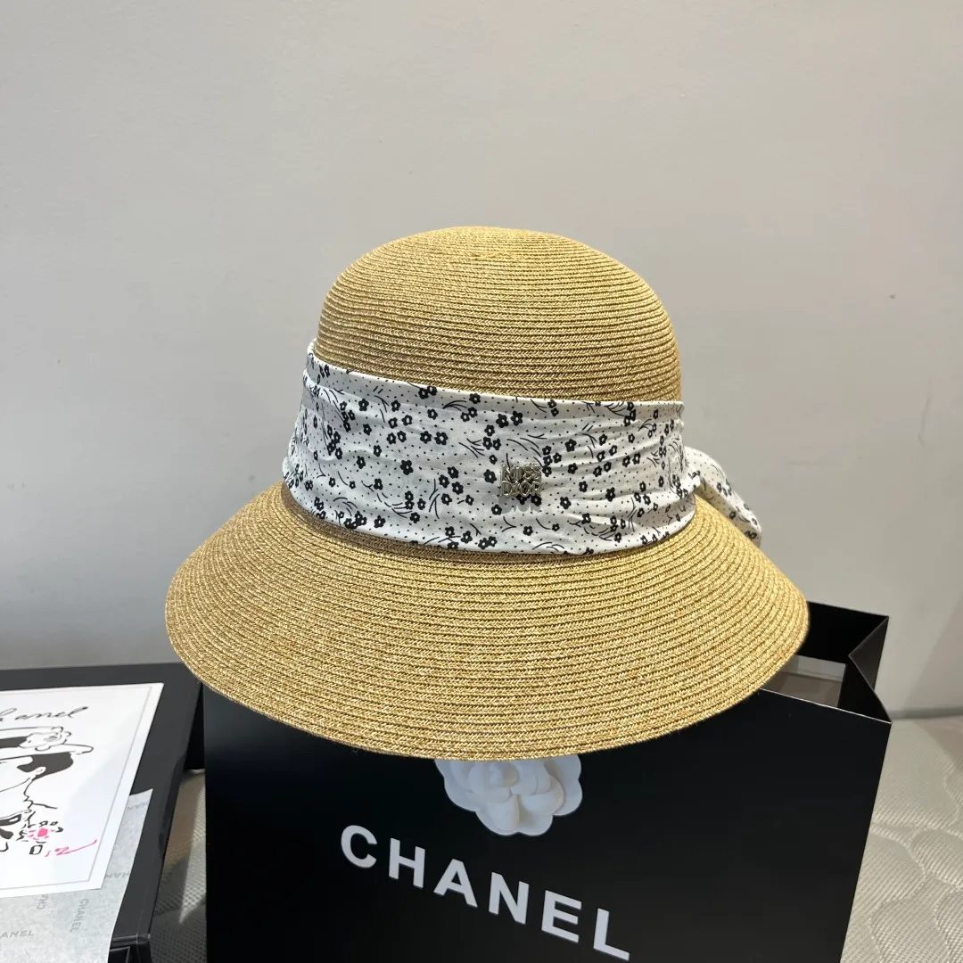 💰150¥ Dior new straw hat, sunshade beach straw hat, head circumference 57cm
