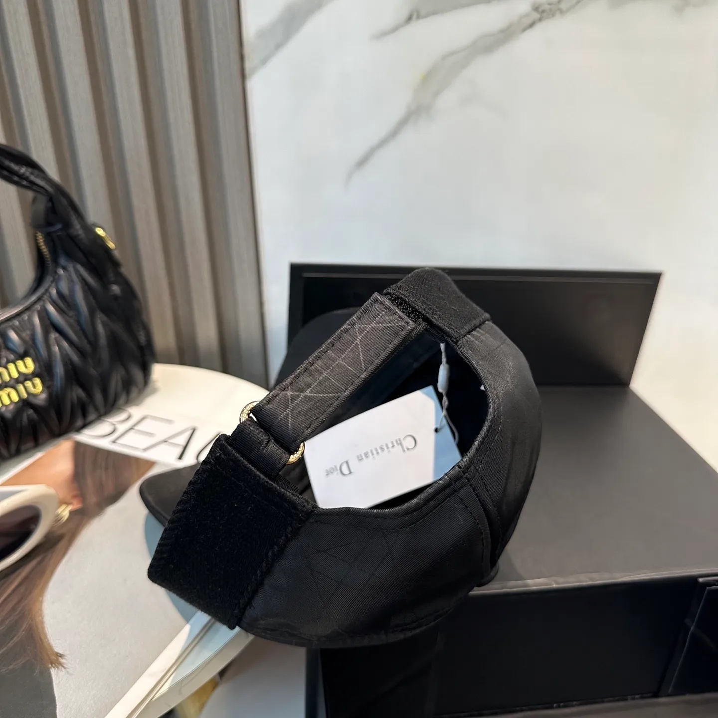 P80 Dior👒 high version webbing logo baseball cap🧢, super high sun protection index, especially small face, stylish but not soft, can be folded at will, easy to carry🤗