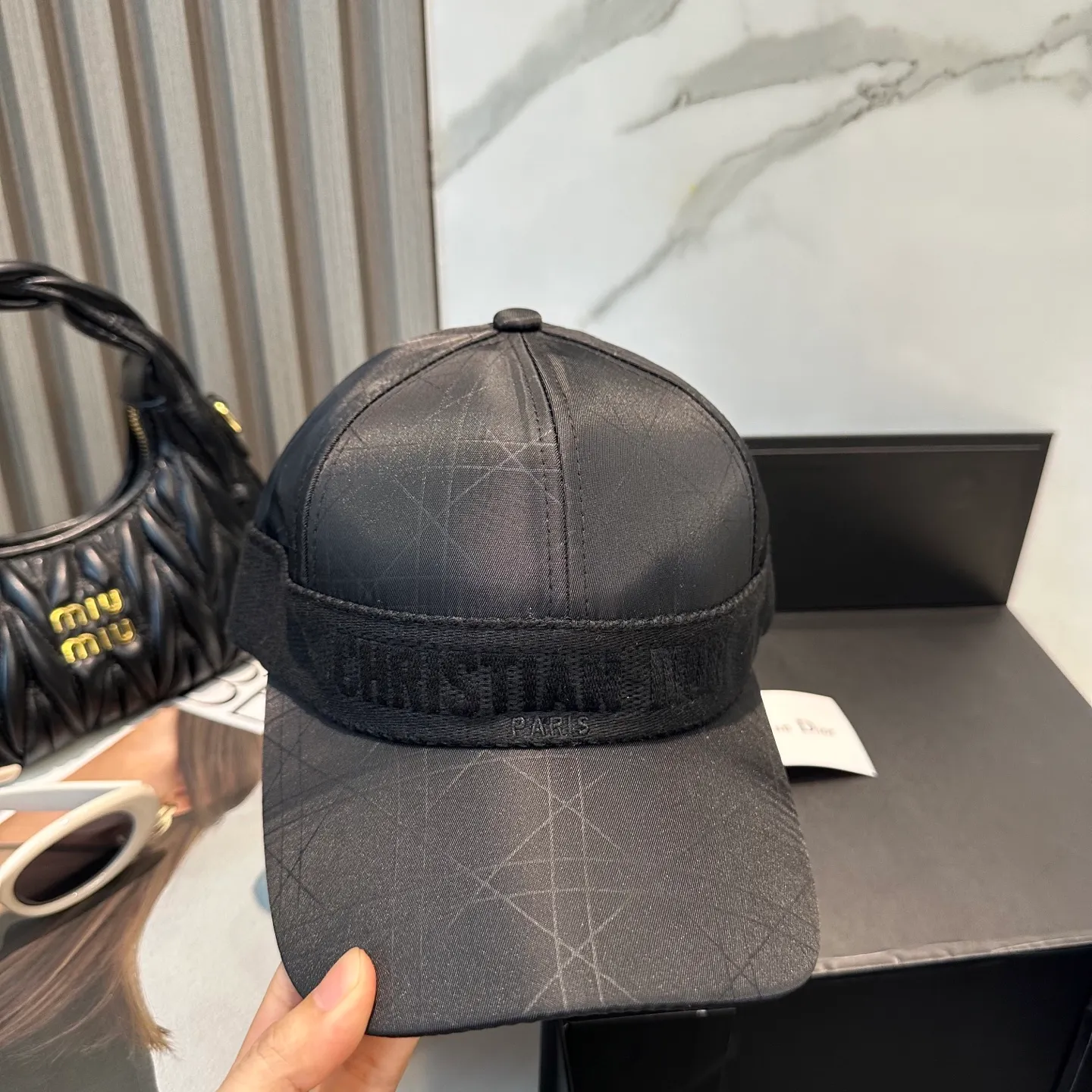 P80 Dior👒 high version webbing logo baseball cap🧢, super high sun protection index, especially small face, stylish but not soft, can be folded at will, easy to carry🤗