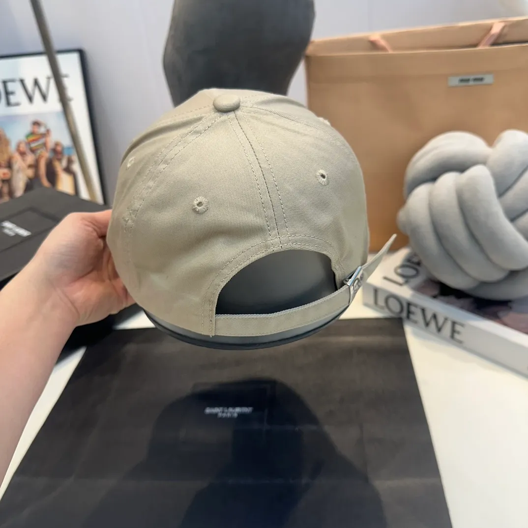 P60 Dior Dior new baseball cap, new peaked cap, unisex, head circumference 57cm