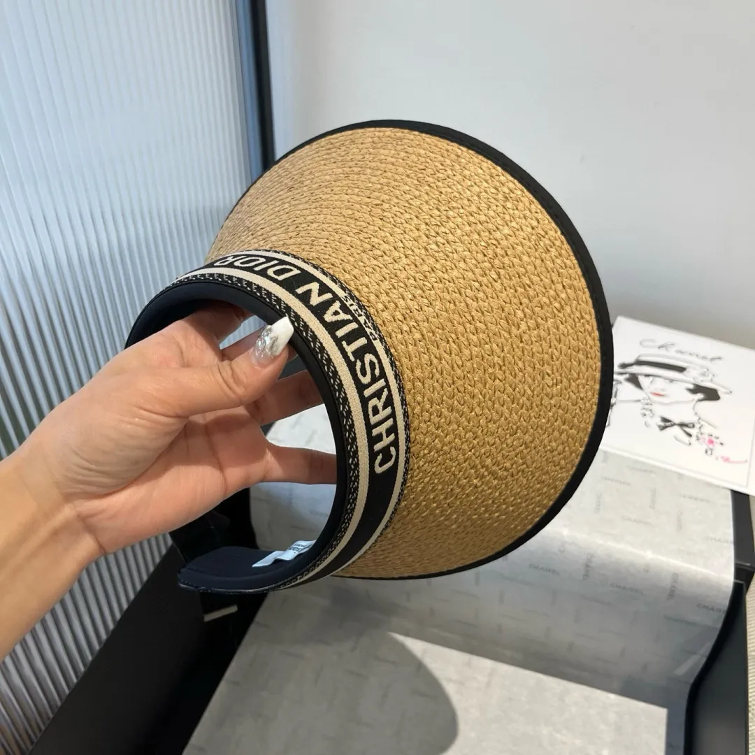 💰100¥ Dior empty top straw hat, foldable