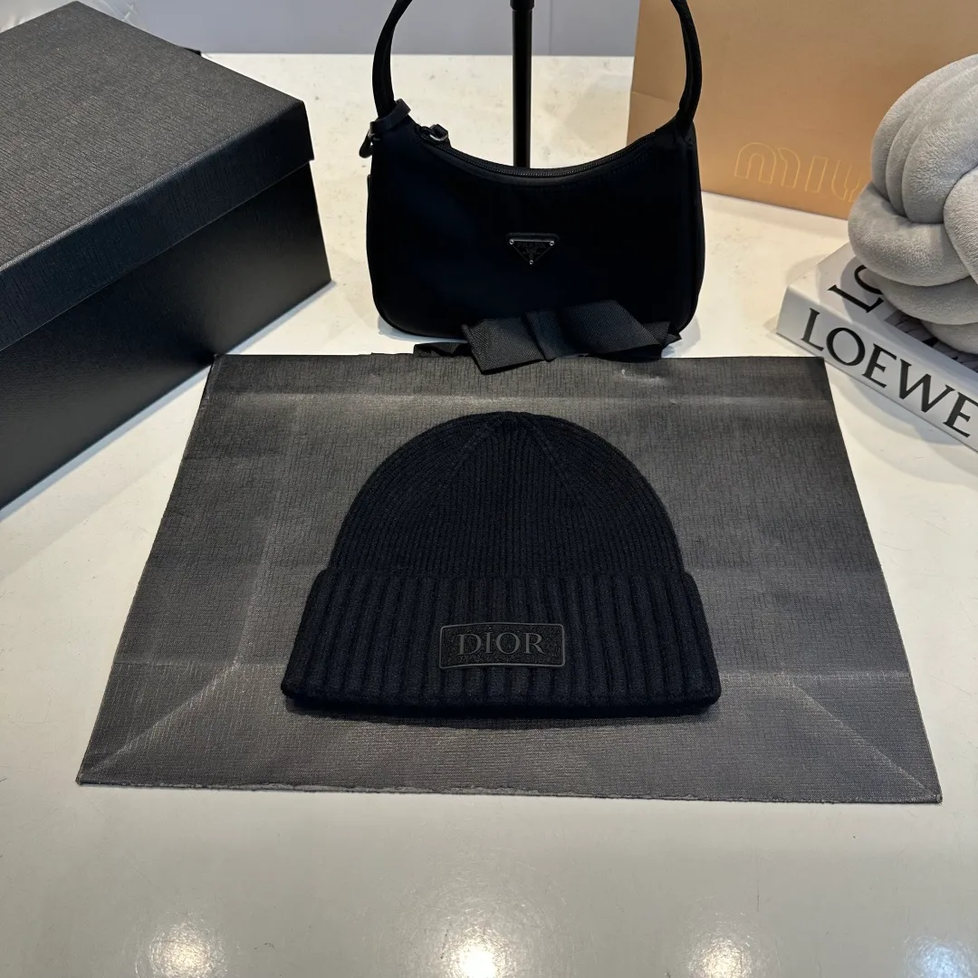 P50 Dior knitted beanie