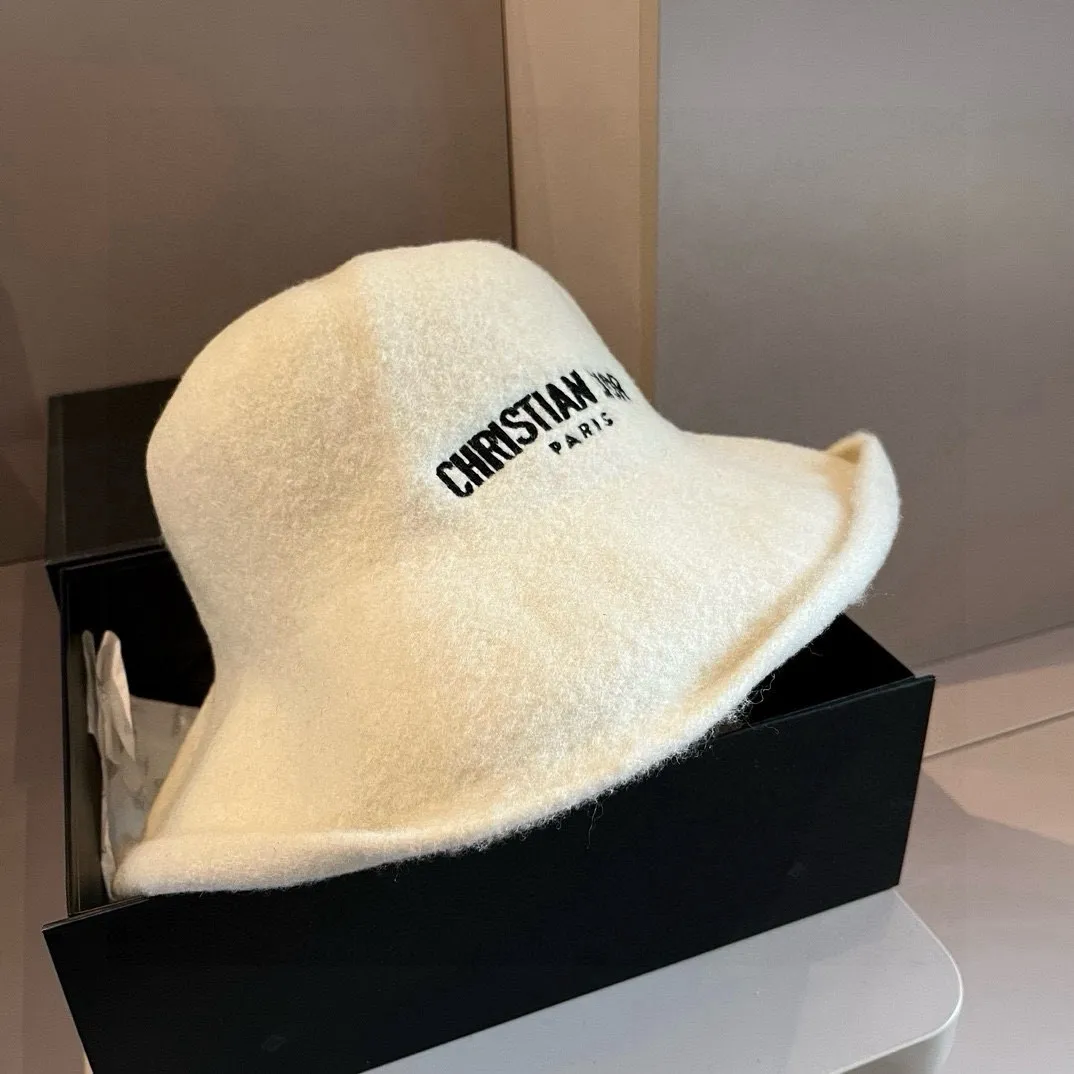 💰150¥ Dior’s new 100% cashmere bucket hat, hand hat,