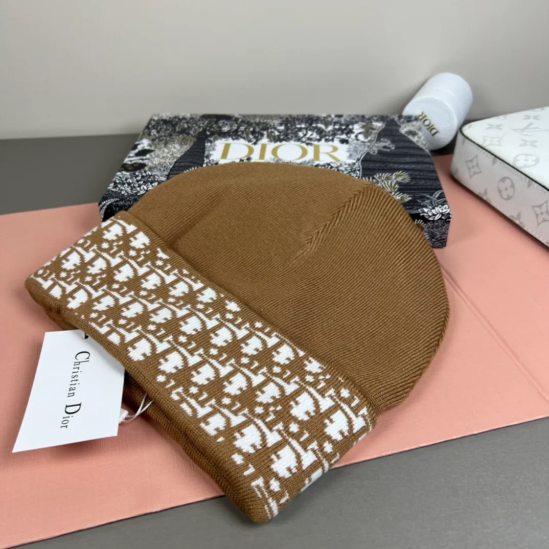 P50 with dust bag DIOR Dior original single hat official website new product Love][Love] Wool Cashmere Double-layer Hat😱😘Warm and fashionable, simple and elegant, more fashionable and high-end!
