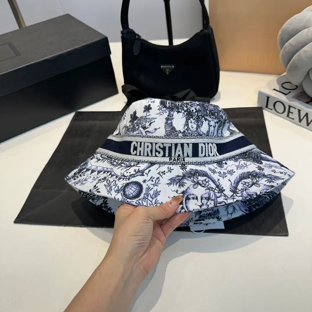 P80 Dior official bucket hat